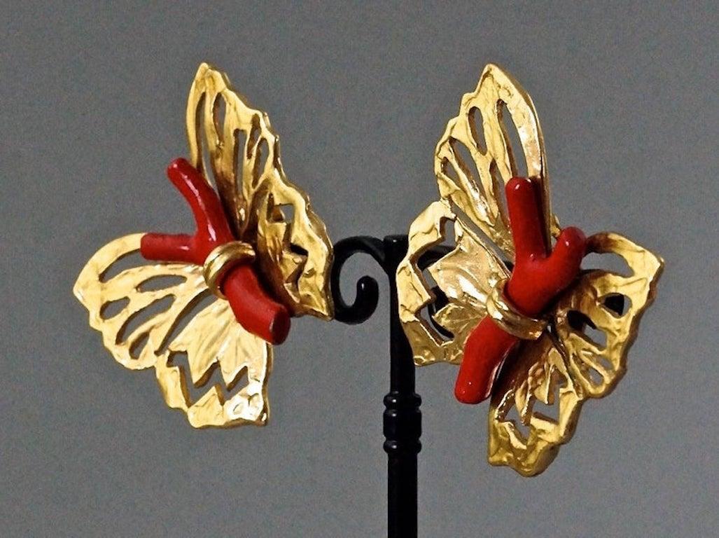 Vintage YVES SAINT LAURENT Ysl by Robert Goossens Butterfly Coral Branch Earring In Excellent Condition For Sale In Kingersheim, Alsace