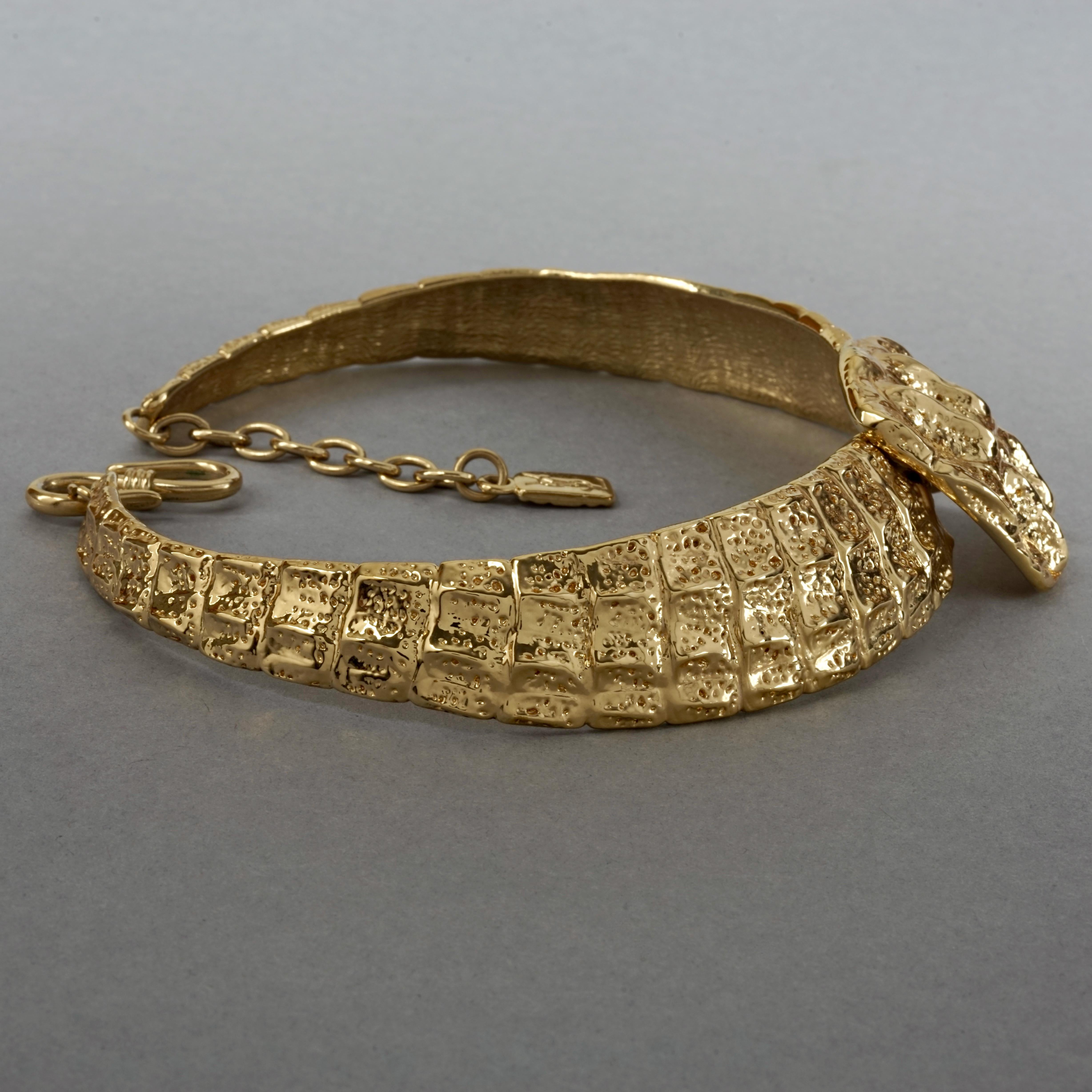 Vintage YVES SAINT LAURENT Ysl Crocodile Scale Necklace In Excellent Condition In Kingersheim, Alsace