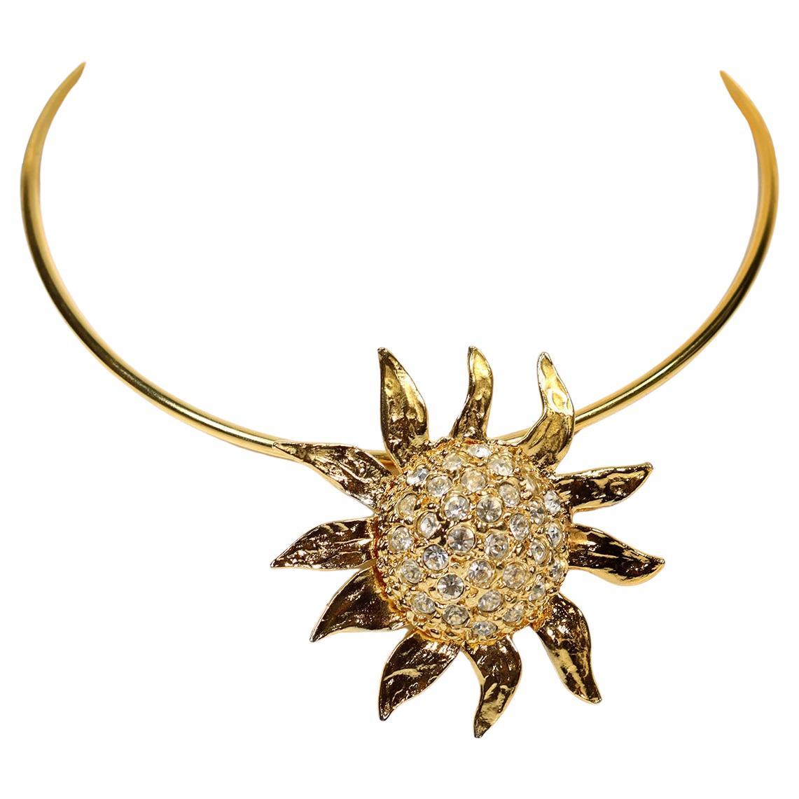 Vintage Yves Saint Laurent YSL baumelnde goldene Sonne auf Choker Circa 1980er Jahre im Zustand „Gut“ im Angebot in New York, NY