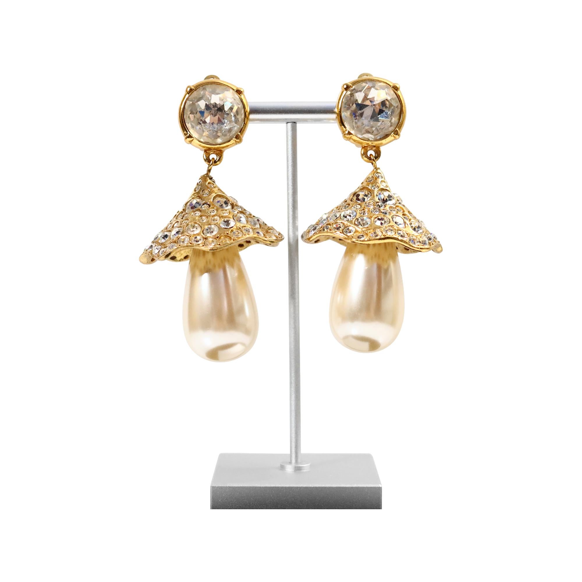 Vintage Yves Saint Laurent YSL Diamante Dome wie Perlen Ohrringe, ca. 1980er Jahre im Angebot 1