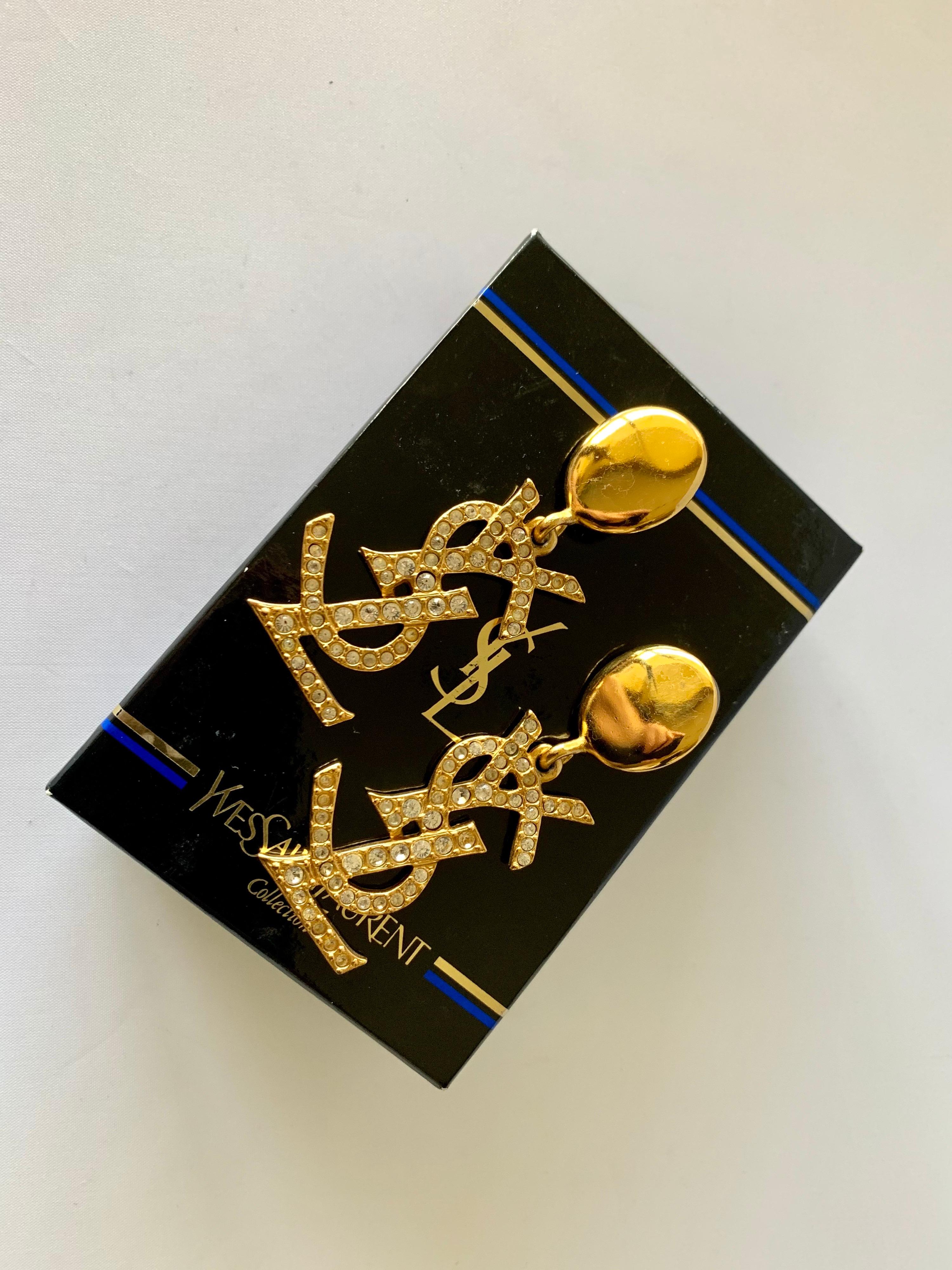 Vintage Yves Saint Laurent YSL  Diamante Logo Statement Earrings In Excellent Condition For Sale In Palm Springs, CA