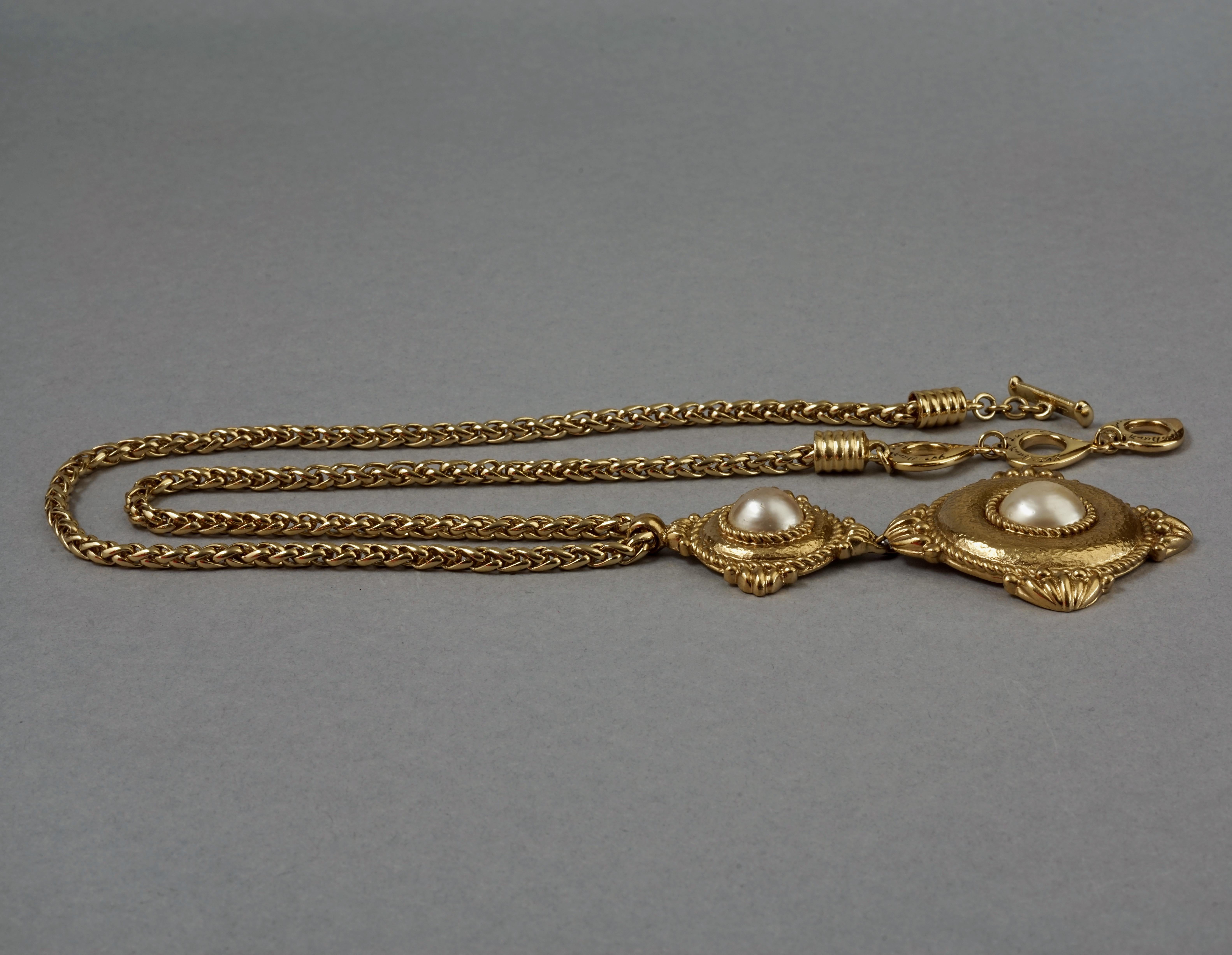 Vintage YVES SAINT LAURENT Ysl Double Diamond Pearl Chain Necklace In Excellent Condition In Kingersheim, Alsace