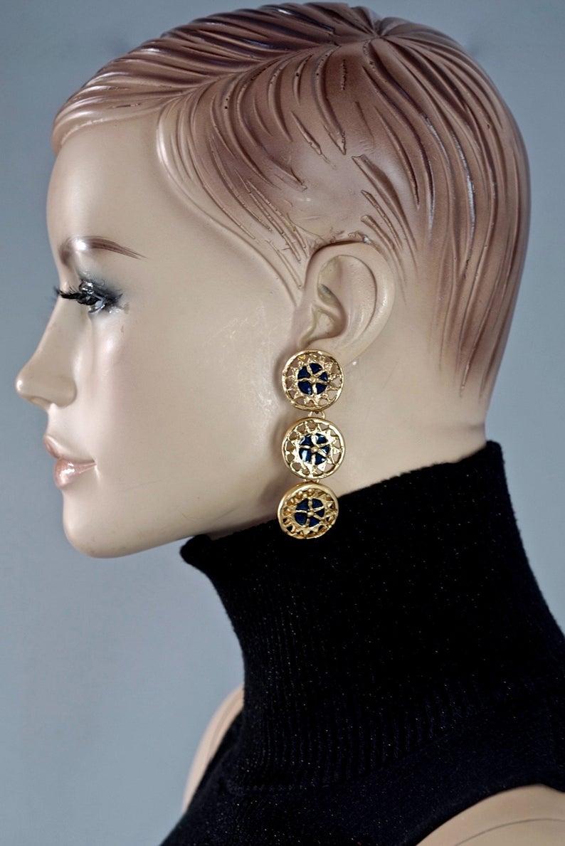 Vintage YVES SAINT LAURENT Ysl Enamel Tiered Disc Earrings In Excellent Condition For Sale In Kingersheim, Alsace