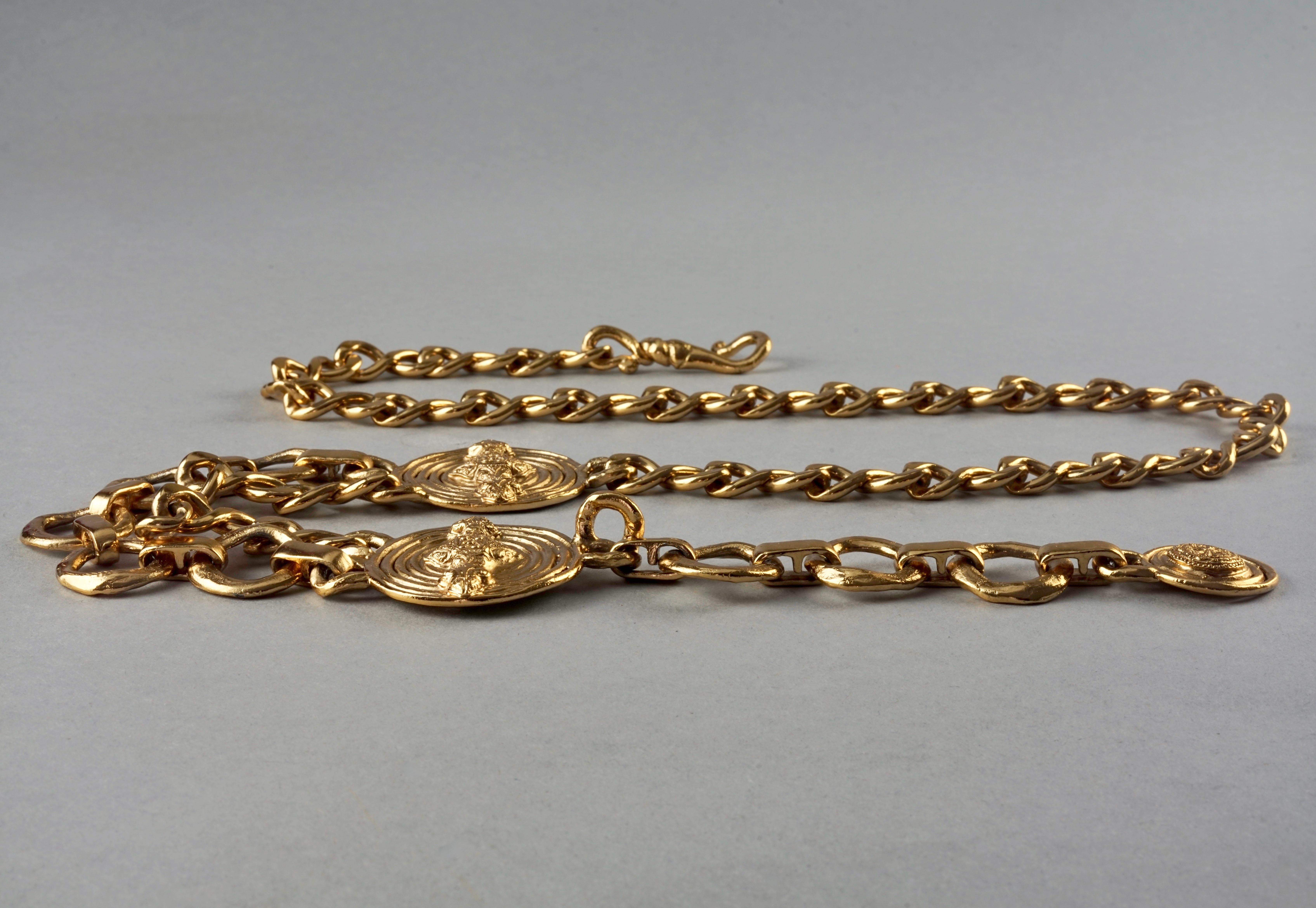 Vintage YVES SAINT LAURENT Ysl Ethnic Charm Chain Necklace Belt In Excellent Condition In Kingersheim, Alsace