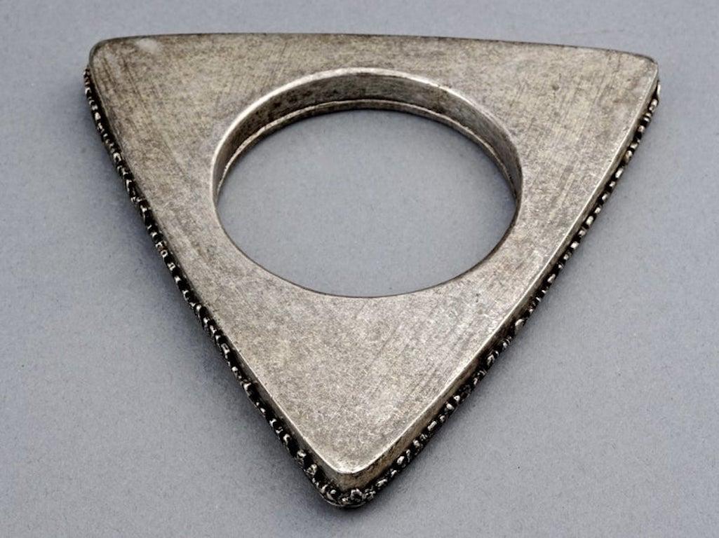 Women's Vintage YVES SAINT LAURENT Ysl Futuristic Textured Triangle Bangle Bracelet For Sale