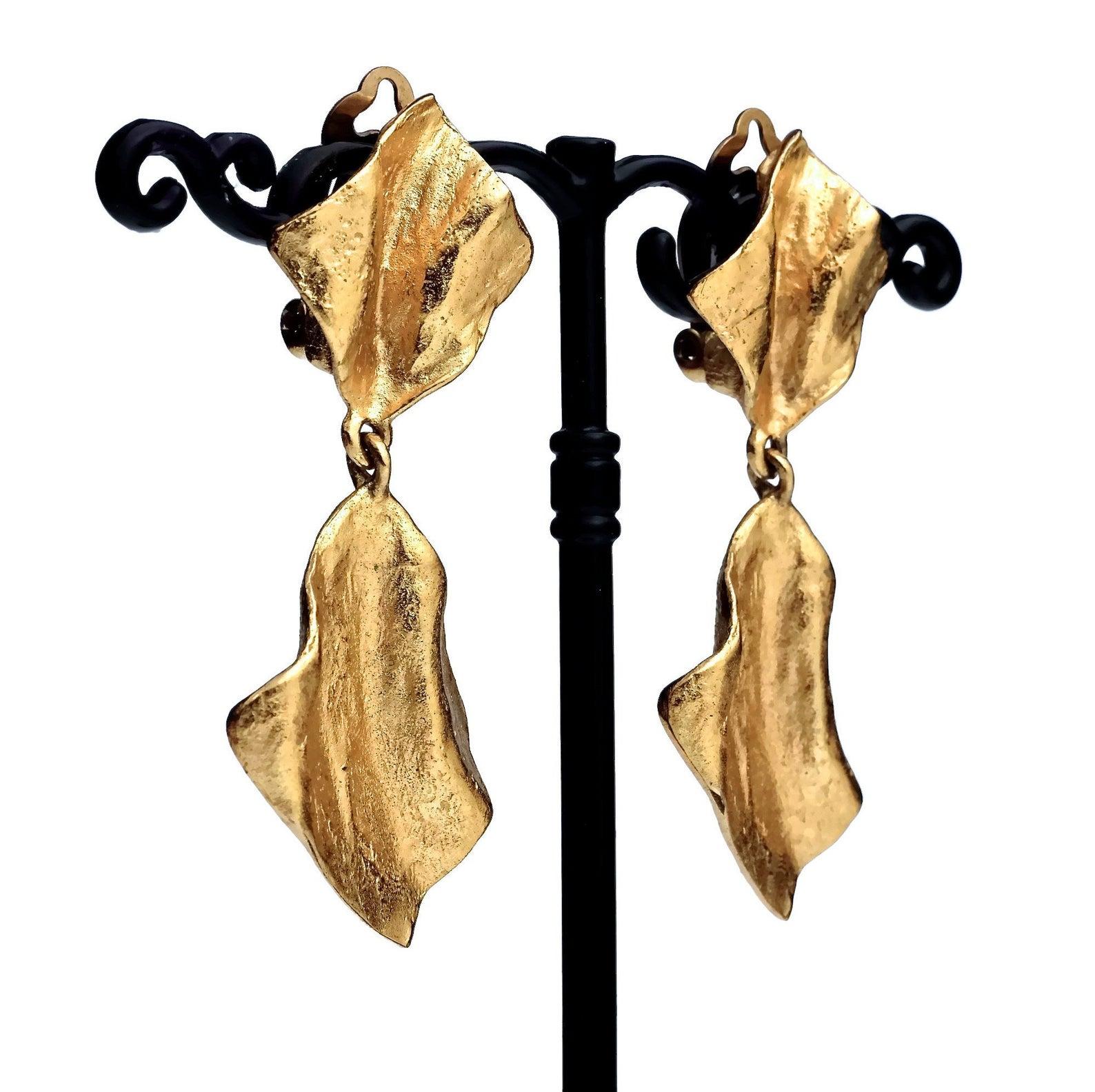 Vintage YVES SAINT LAURENT Ysl Gilt Wrinkled Dangling Earrings 2