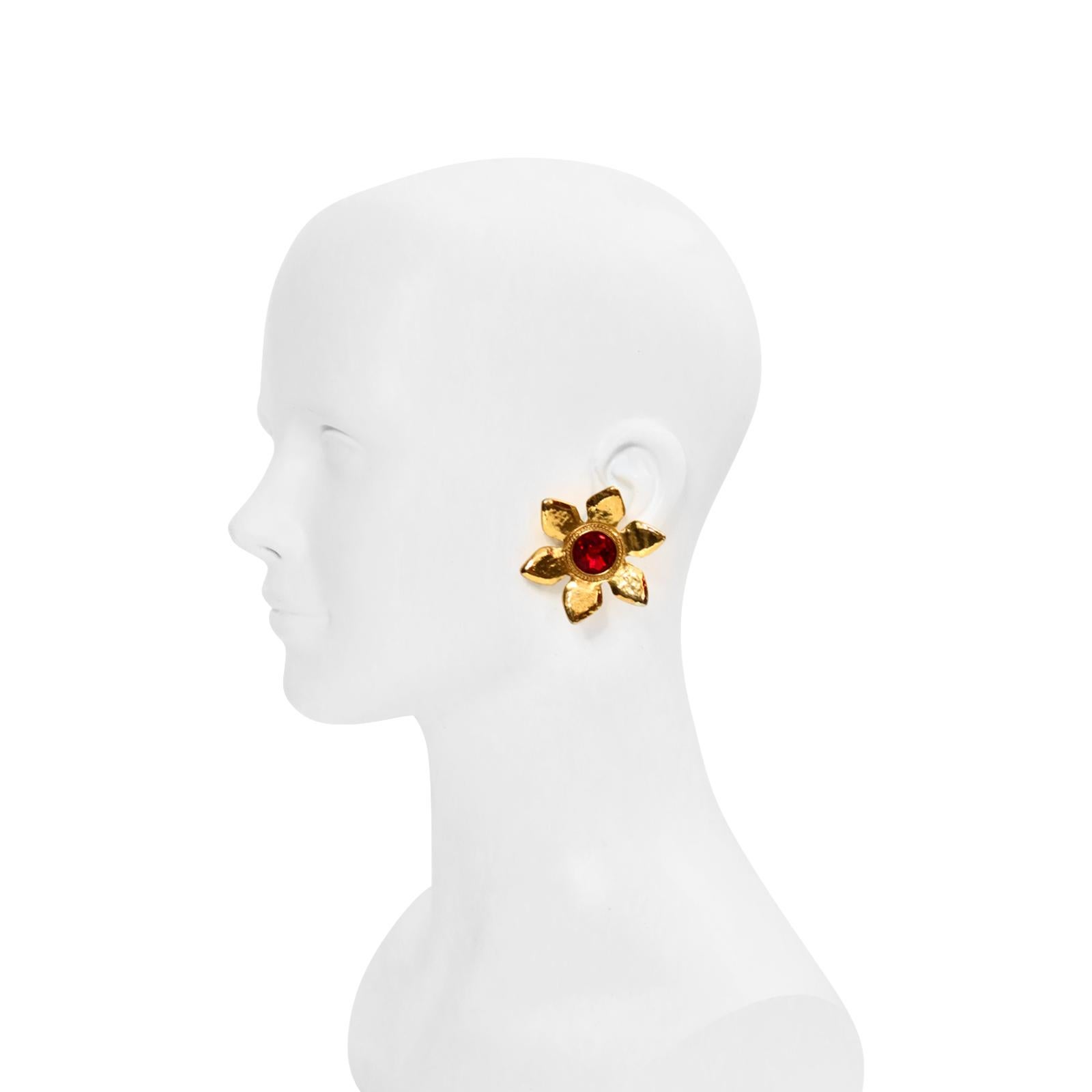 Vintage Yves Saint Laurent YSL Gold Flower with Red Center Earrings Circa 1980s For Sale 2