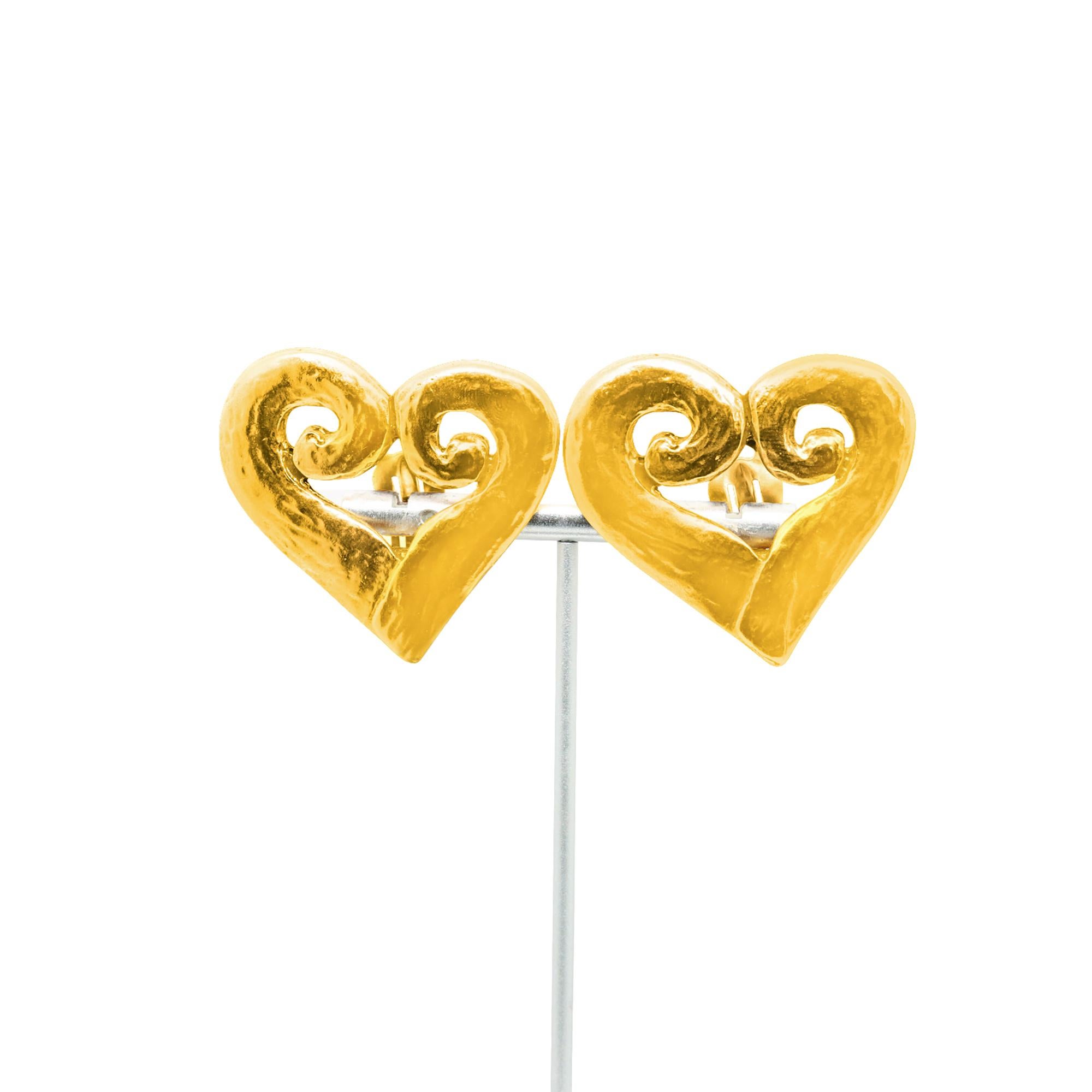 Vintage Yves Saint Laurent YSL Goldohrringe mit offenem Herz, ca. 1980er Jahre für Damen oder Herren im Angebot