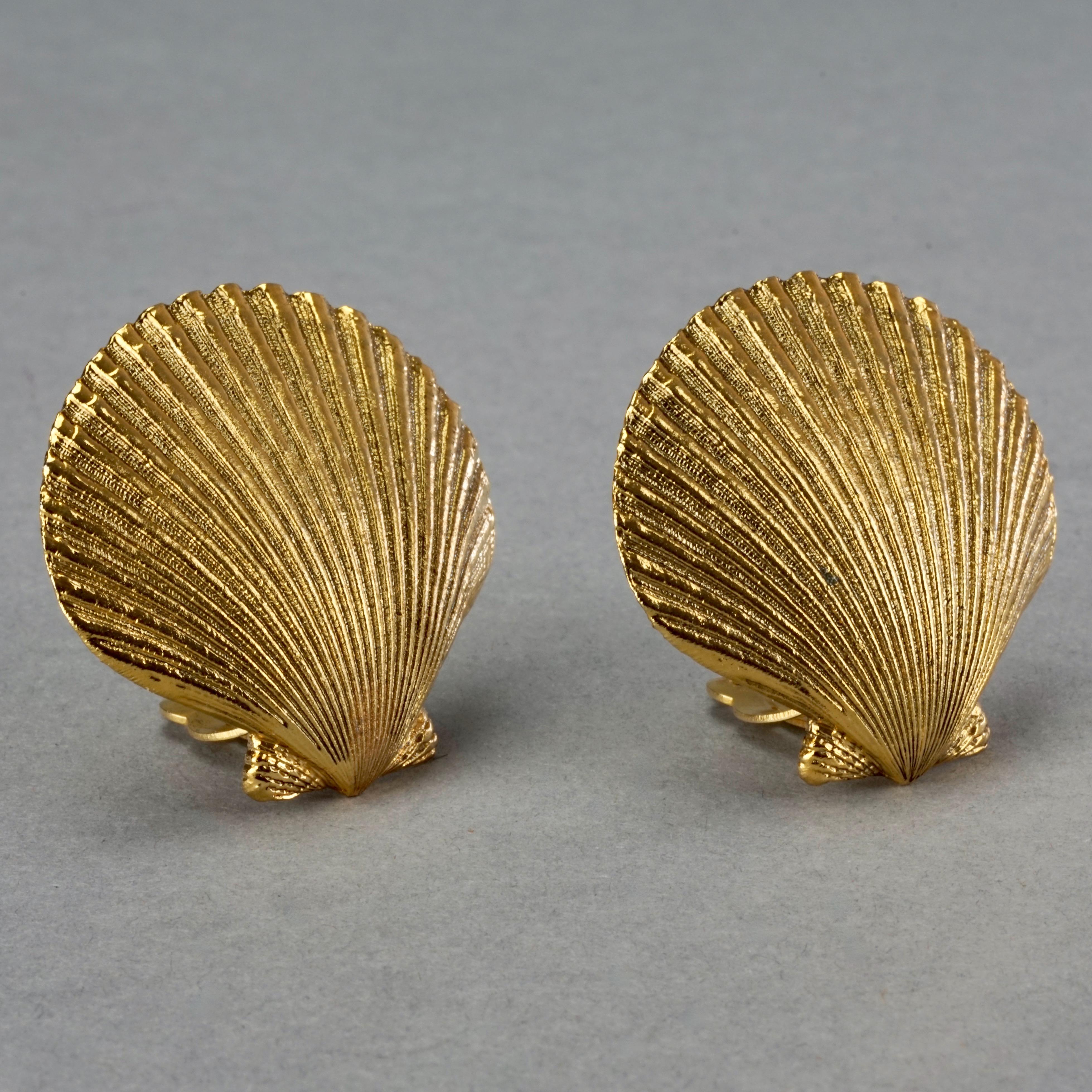 Vintage YVES SAINT LAURENT Ysl Golden Shell Earrings 3