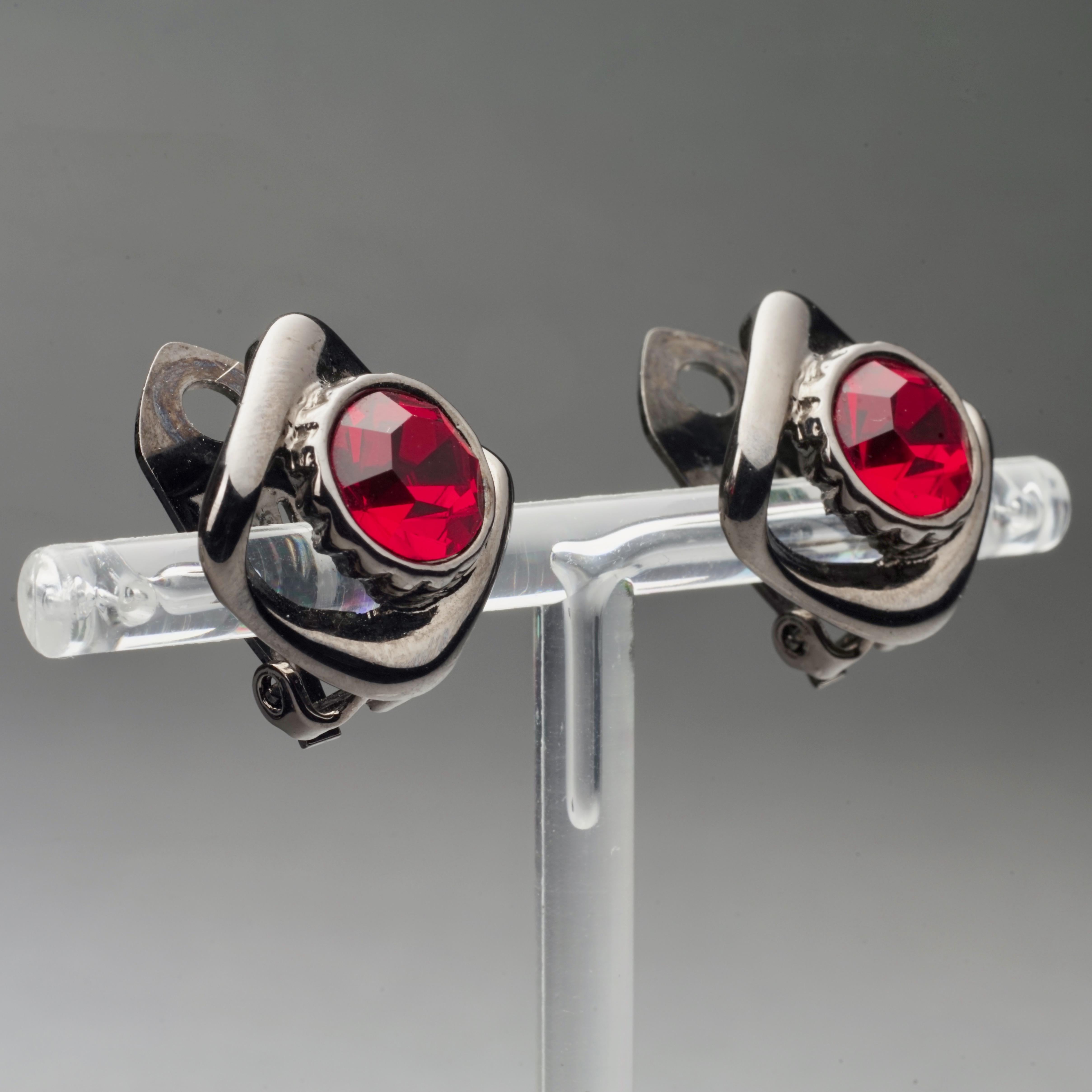 Vintage YVES SAINT LAURENT Ysl Gunmetal Ruby Rhinestone Earrings For Sale 2