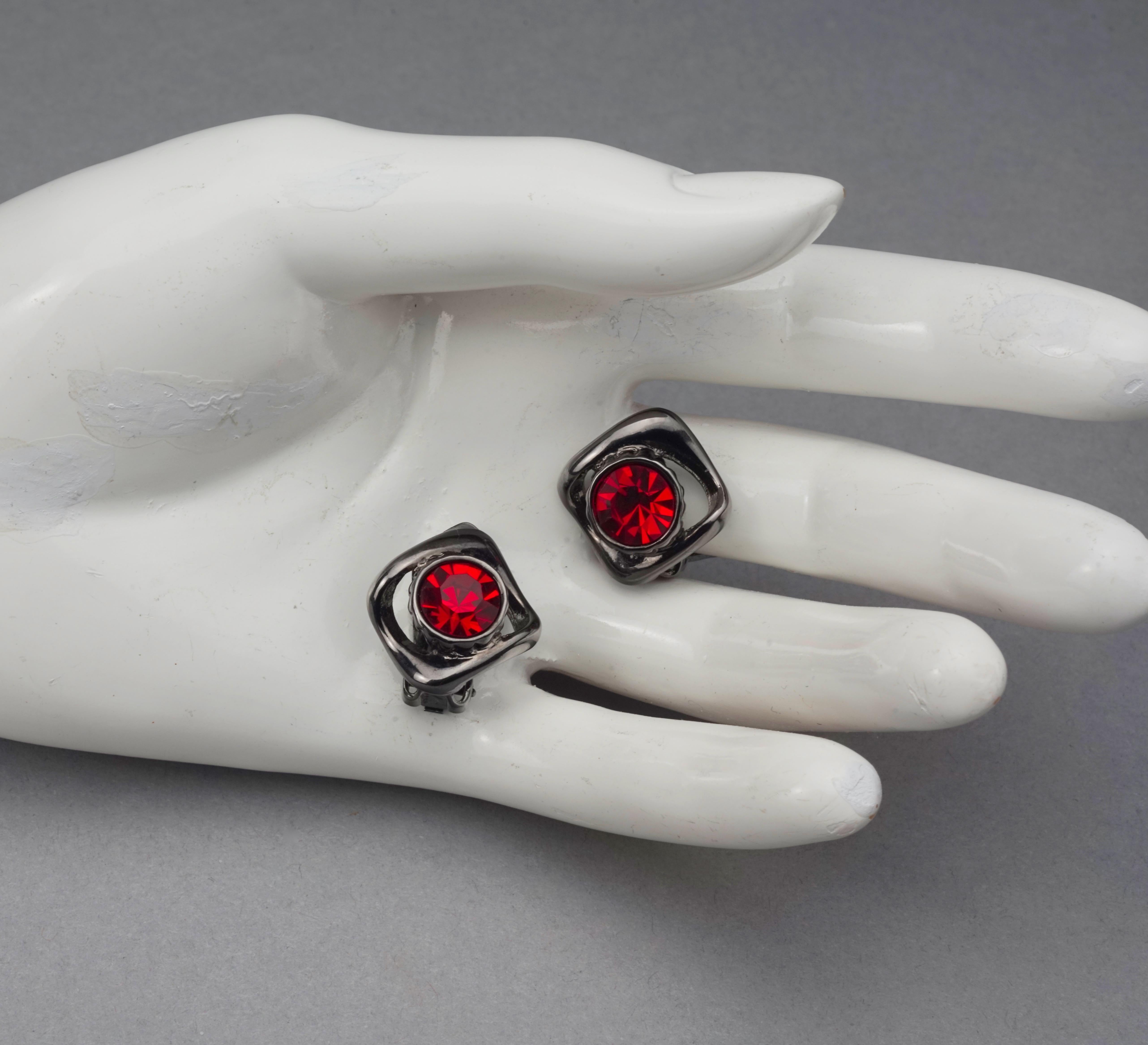 Vintage YVES SAINT LAURENT Ysl Gunmetal Ruby Rhinestone Earrings For Sale 4