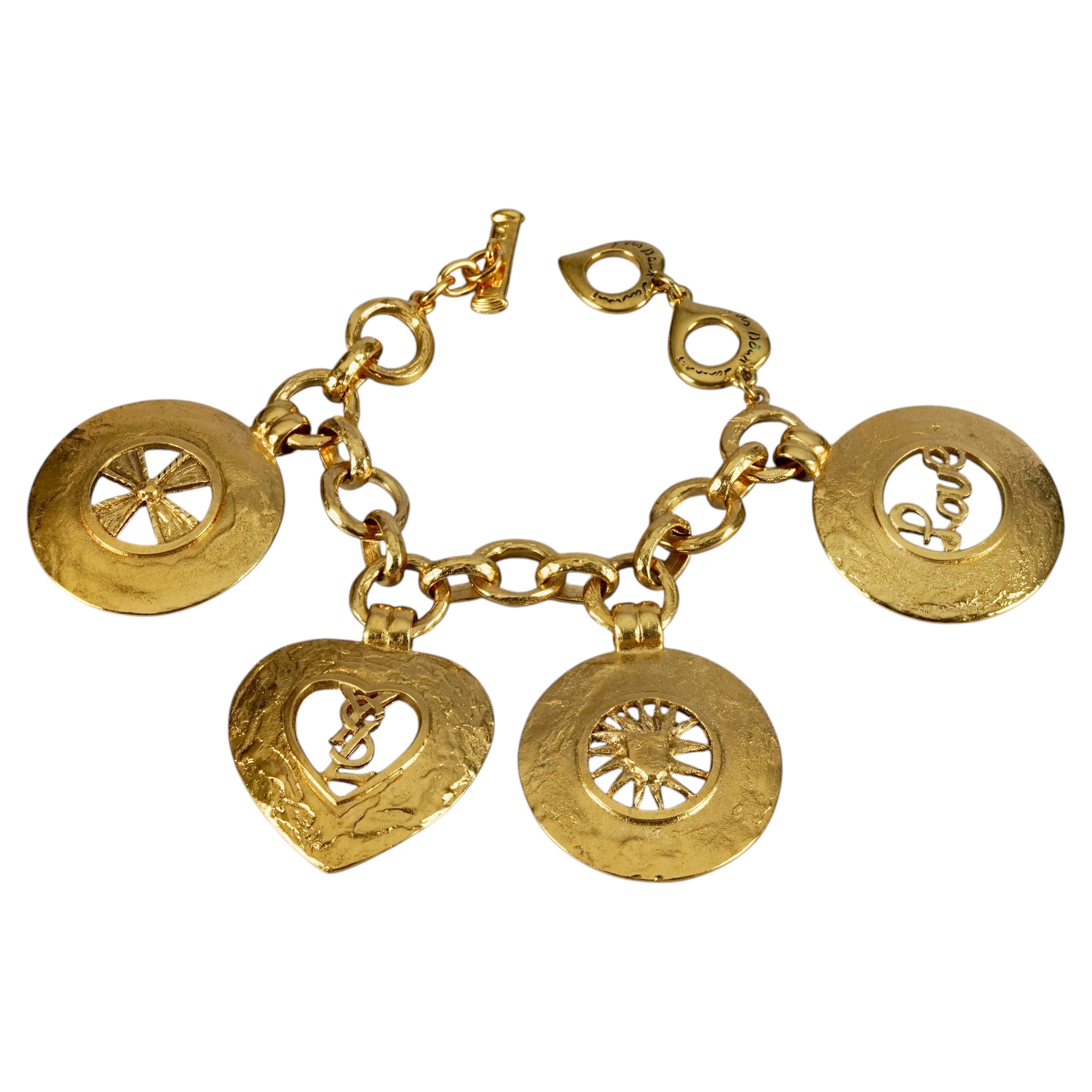 Vintage-Armband von Yves Saint Laurent mit YSL-Emblem-Anhänger im Angebot