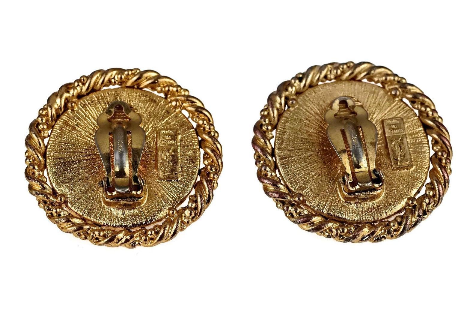 Boucles d'oreilles vintage YVES SAINT LAURENT Ysl camée profil de femme 5