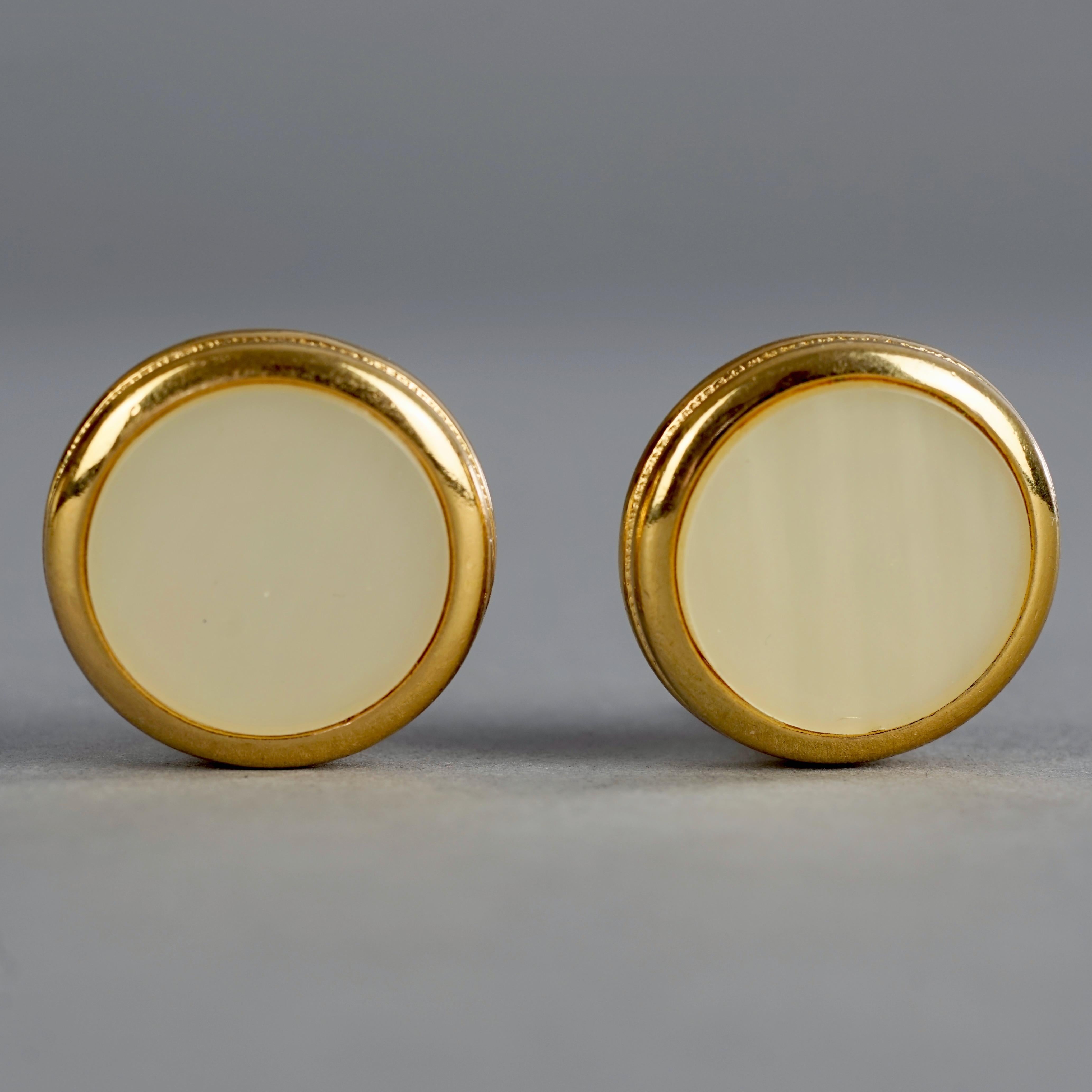 Vintage YVES SAINT LAURENT Ysl Nacre Disc Earrings In Excellent Condition For Sale In Kingersheim, Alsace