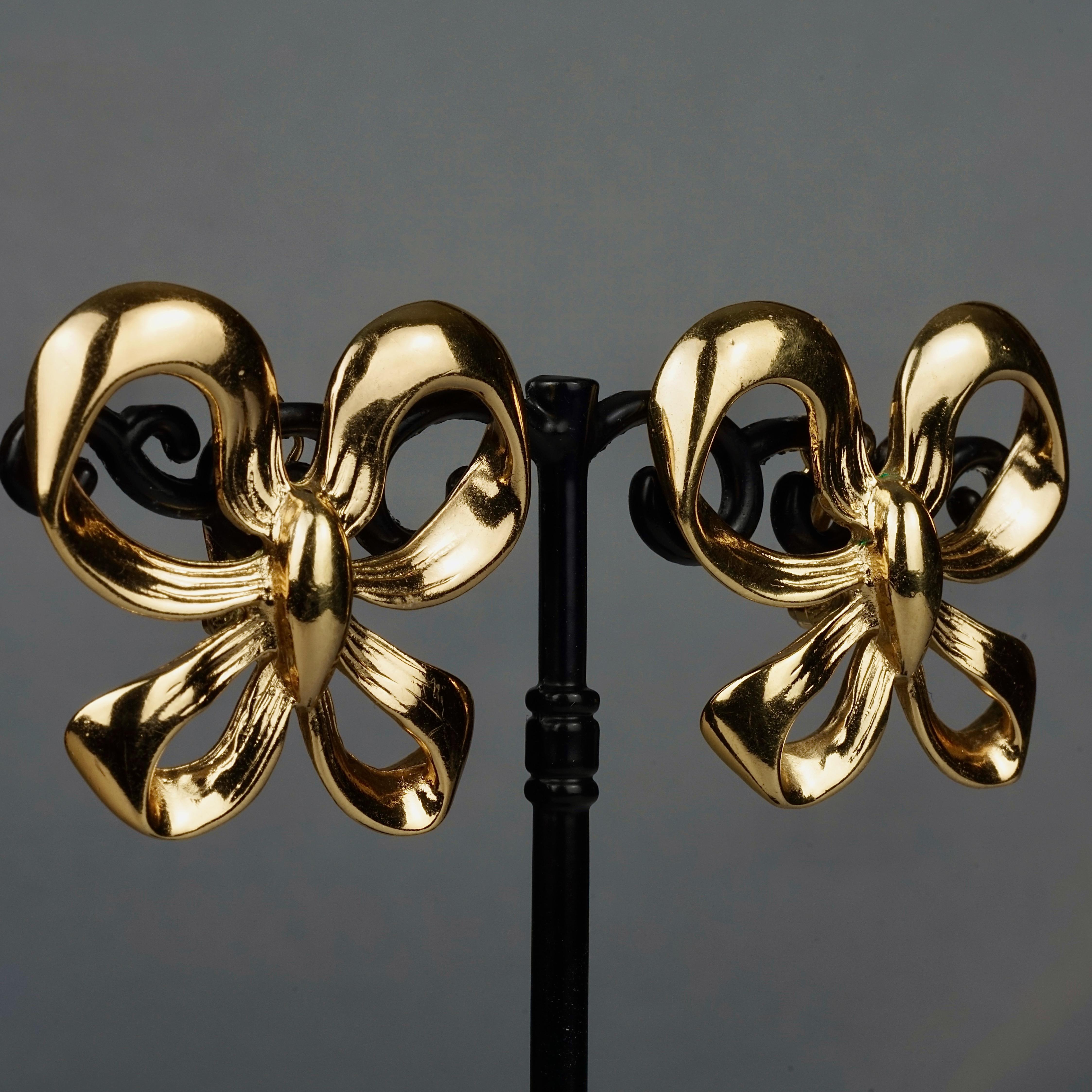 Vintage YVES SAINT LAURENT Ysl Ribbon Bow Earrings In Excellent Condition For Sale In Kingersheim, Alsace