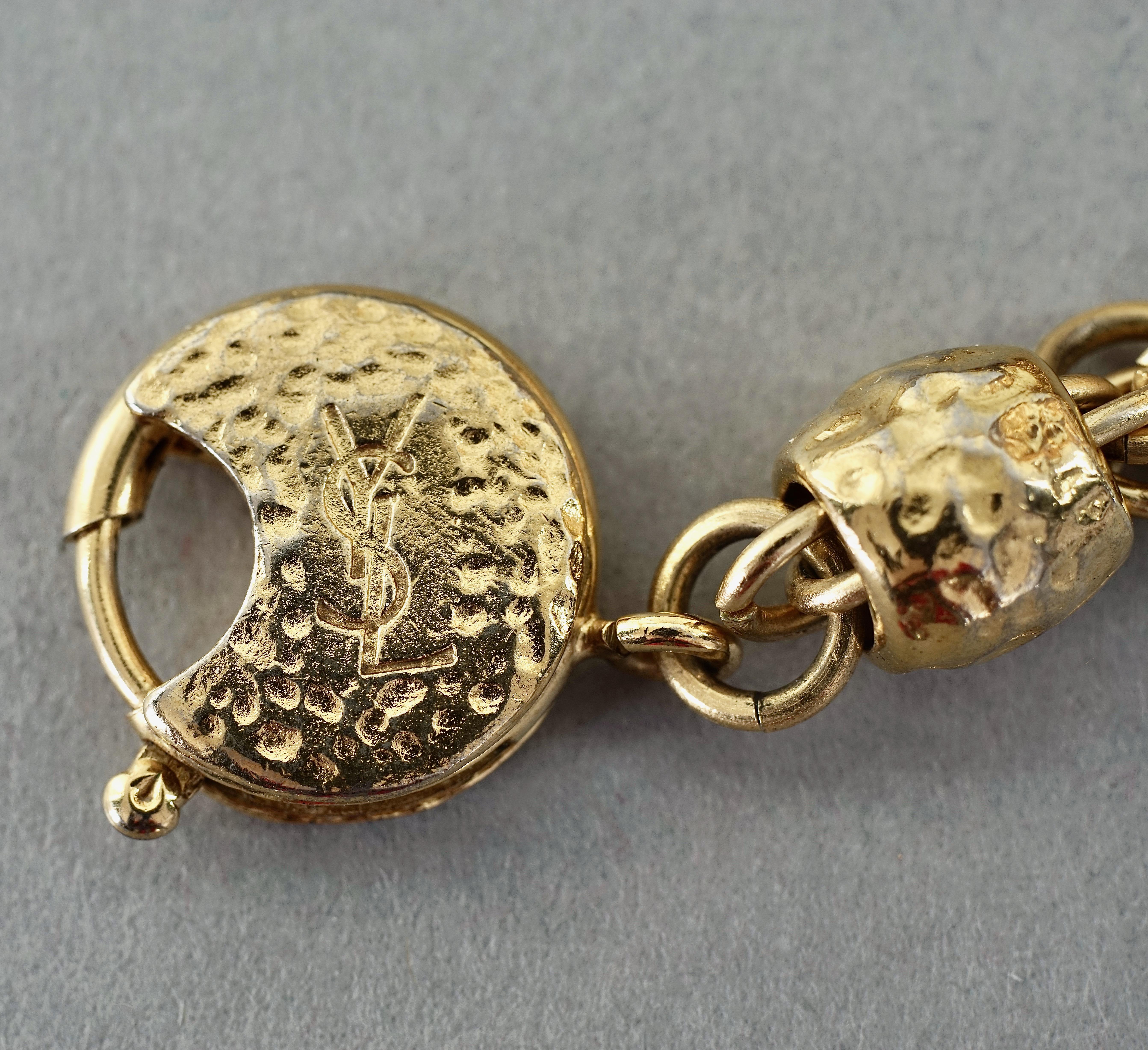 YVES SAINT LAURENT Collier croix vintage orné de bijoux Robert Goossens 7