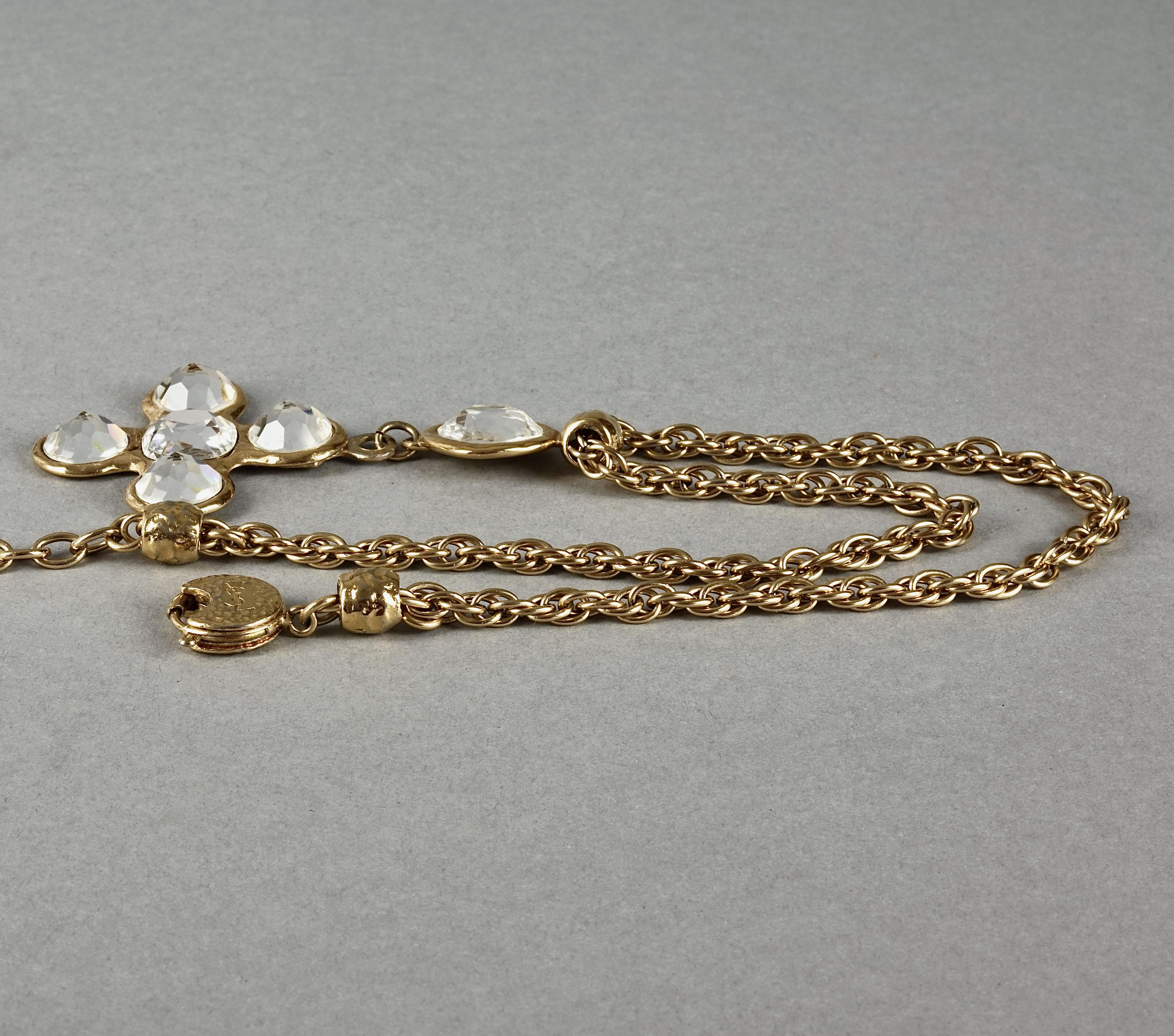 YVES SAINT LAURENT Collier croix vintage orné de bijoux Robert Goossens Bon état à Kingersheim, Alsace