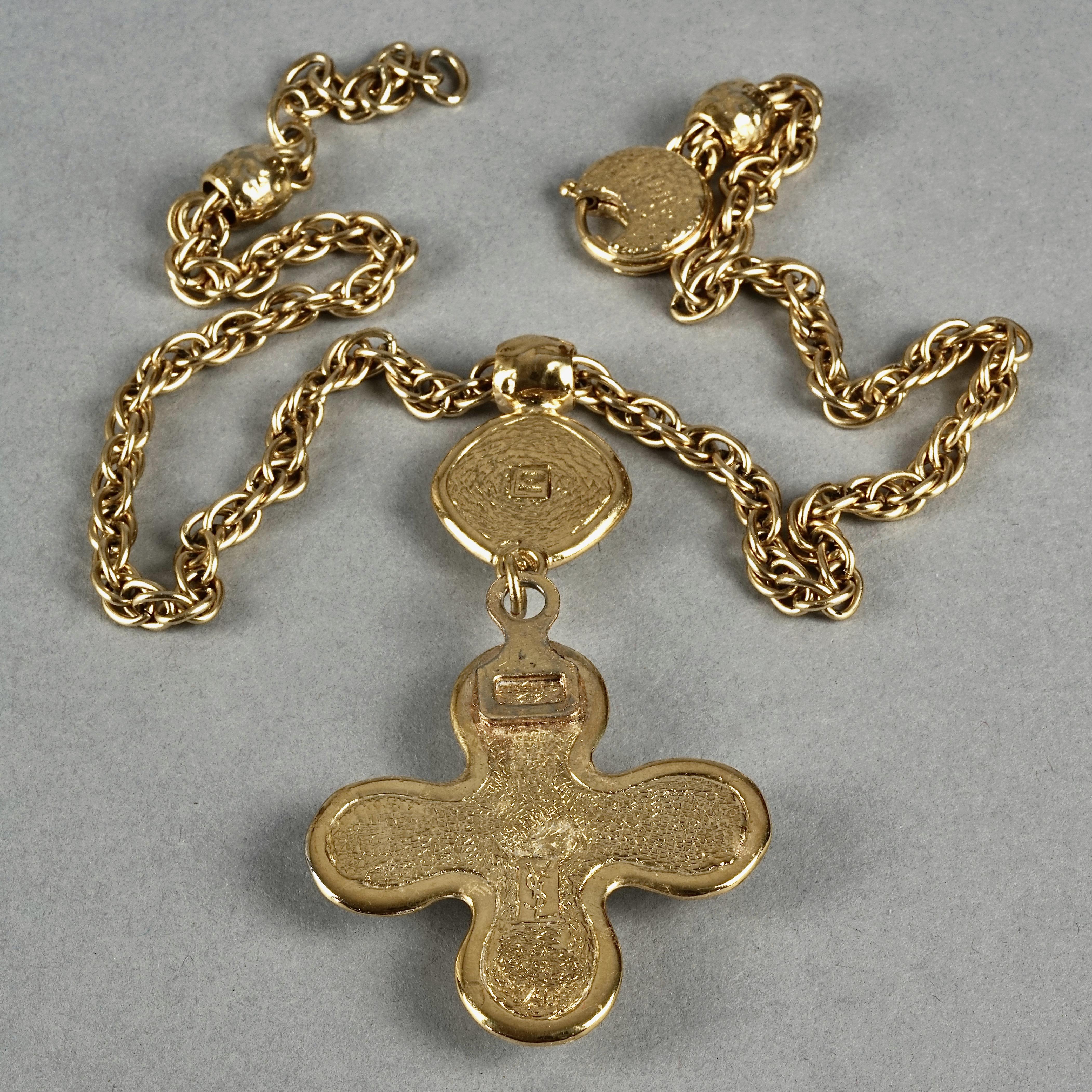 YVES SAINT LAURENT Collier croix vintage orné de bijoux Robert Goossens 3