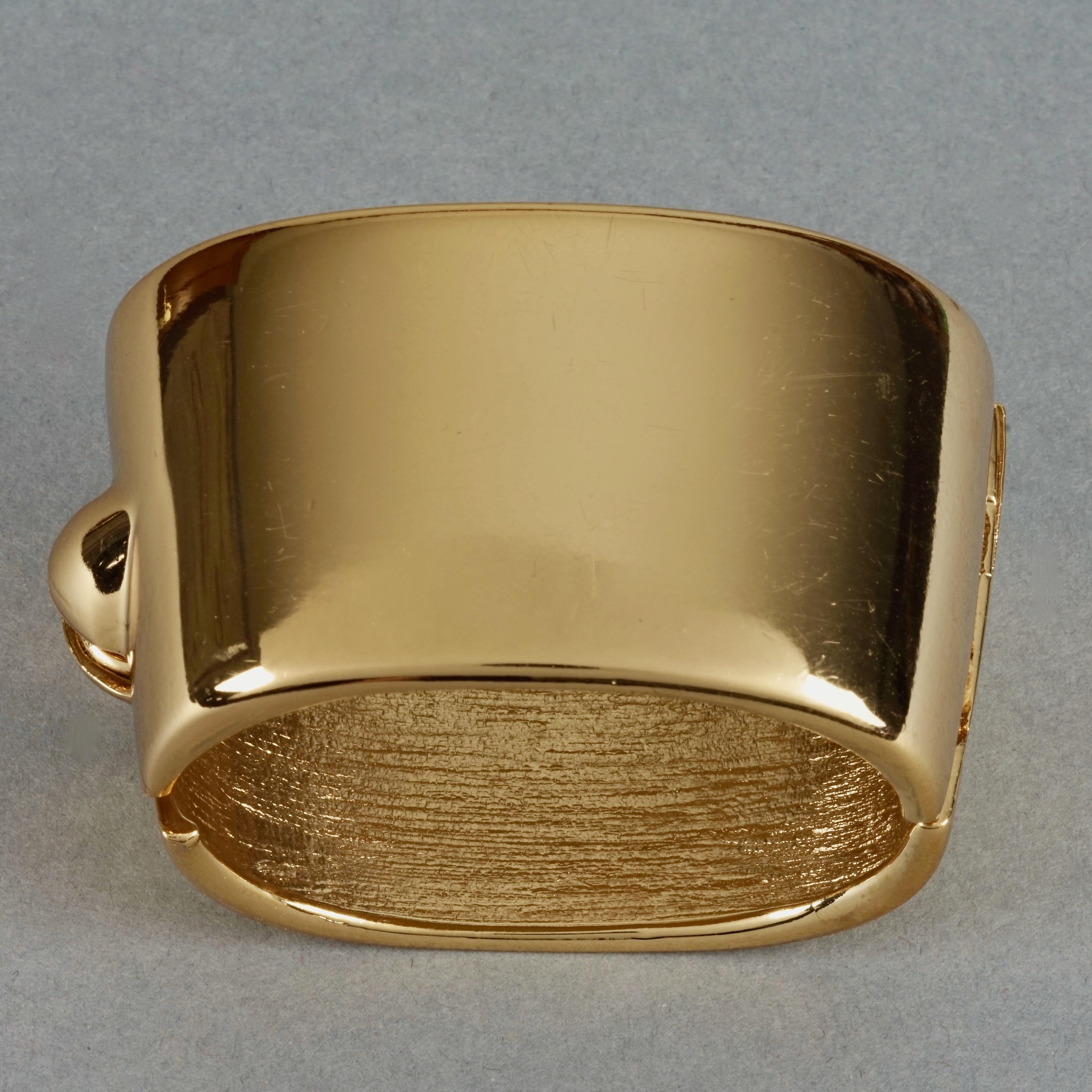 Vintage YVES SAINT LAURENT Ysl Space Age Clamper Cuff Bracelet In Good Condition For Sale In Kingersheim, Alsace