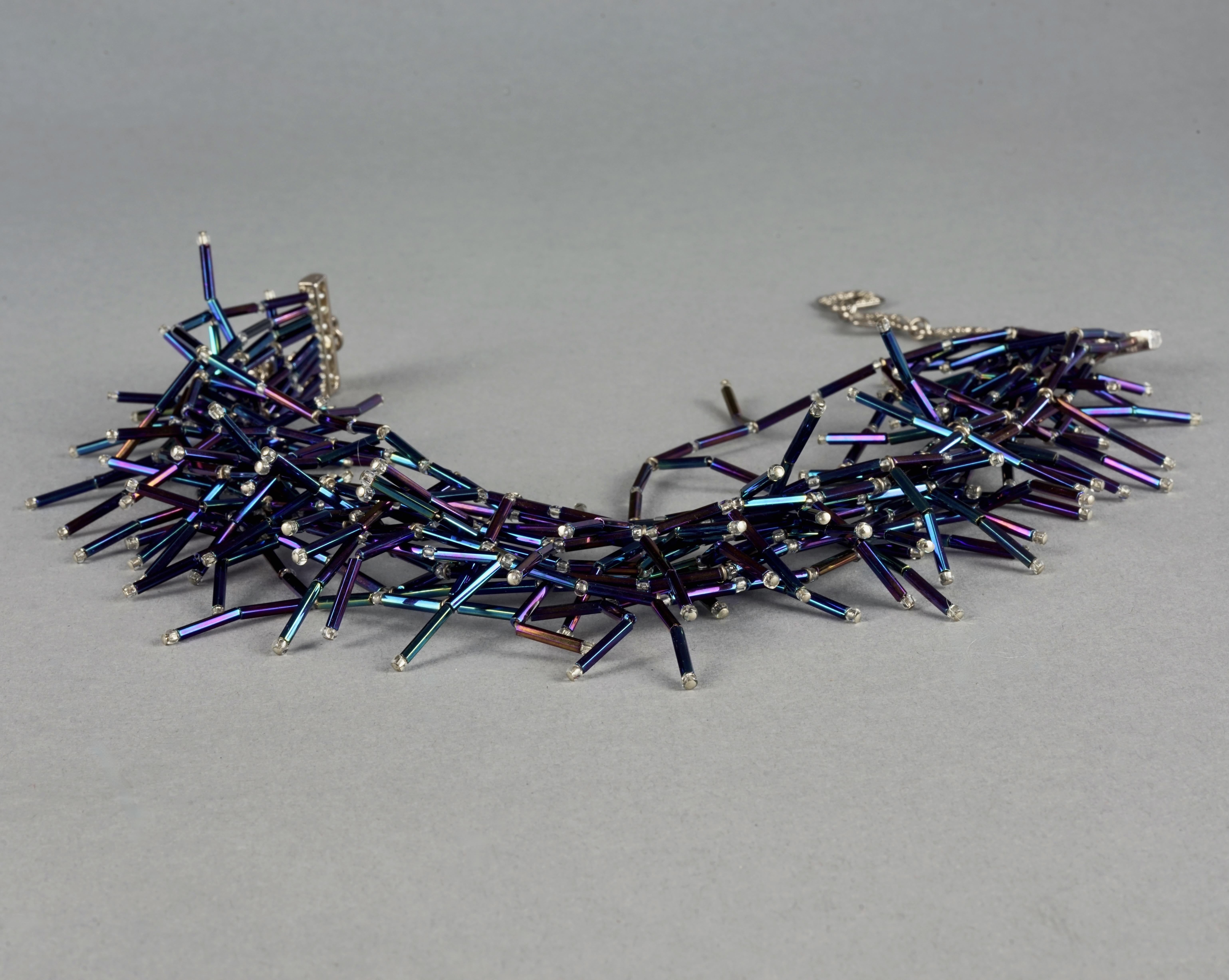 Vintage YVES SAINT LAURENT Ysl Spiky Iridescent Blue Glass Bead Choker Necklace In Excellent Condition For Sale In Kingersheim, Alsace