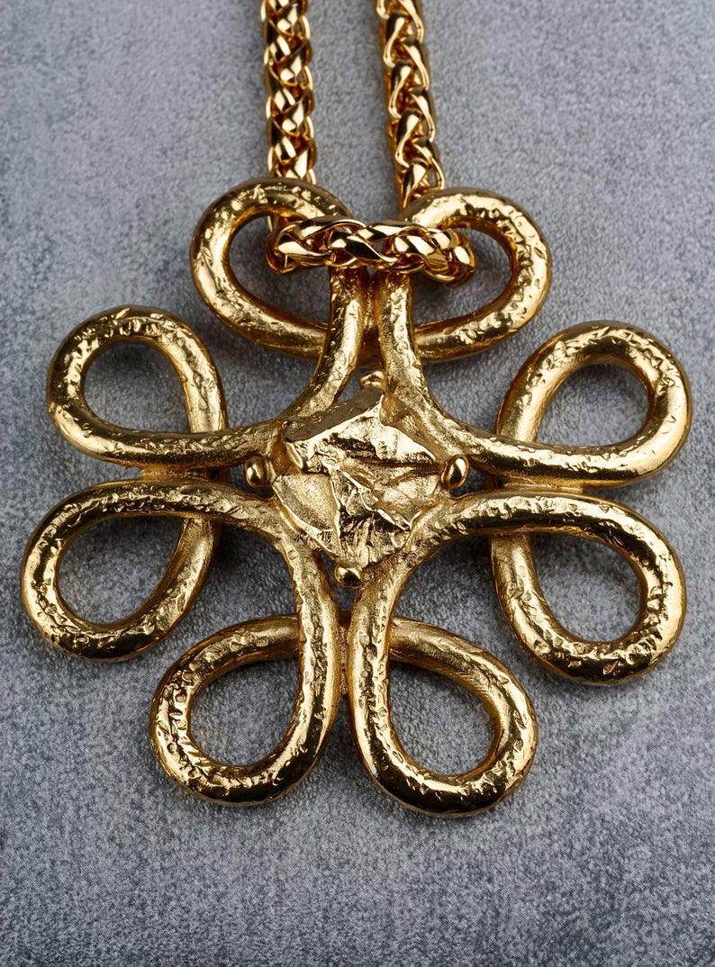 Women's Vintage YVES SAINT LAURENT Ysl Swirl Nugget Necklace For Sale
