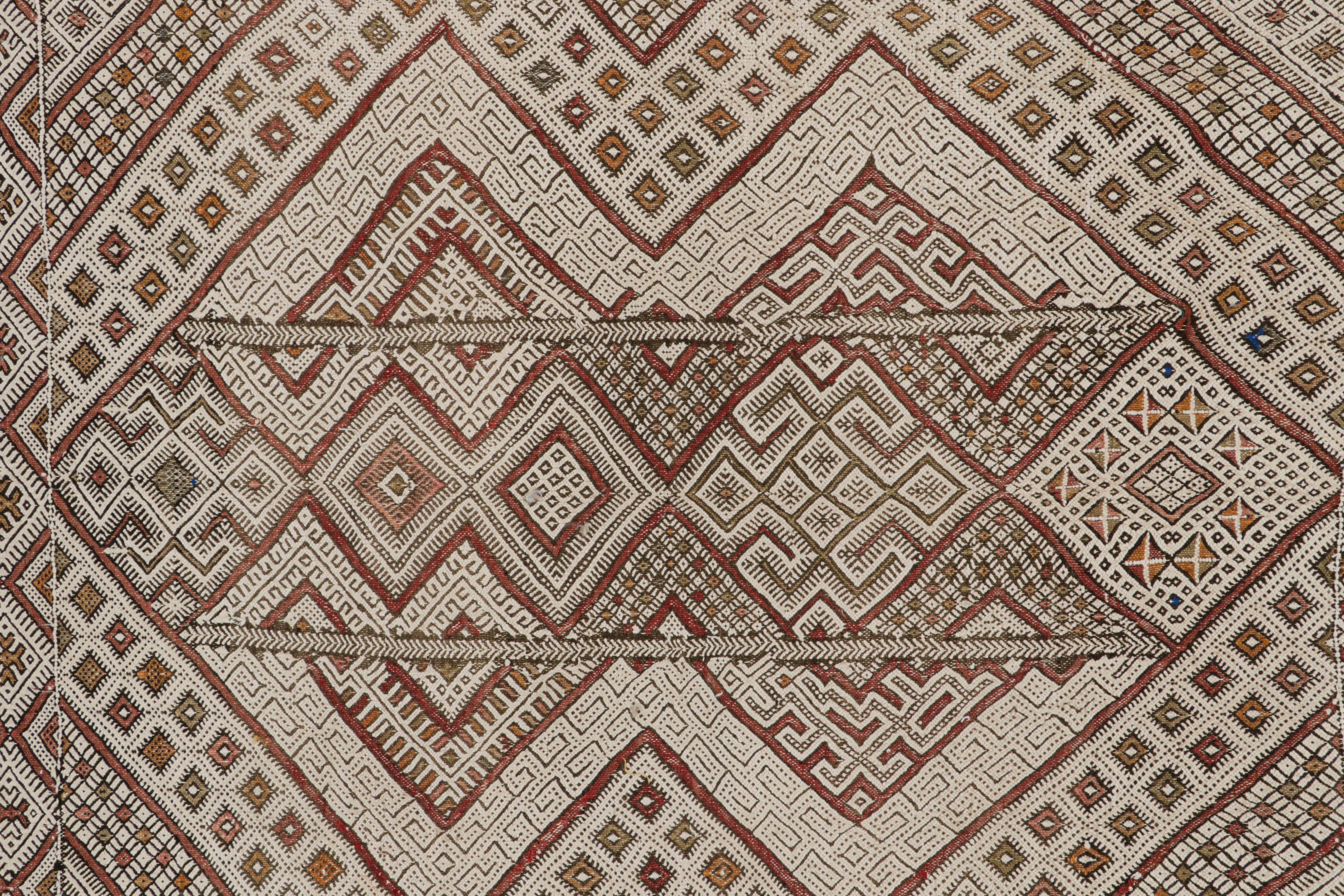 Wool Vintage Zayane Moroccan Kilim in White & Brown Tribal Patterns by Rug & Kilim For Sale