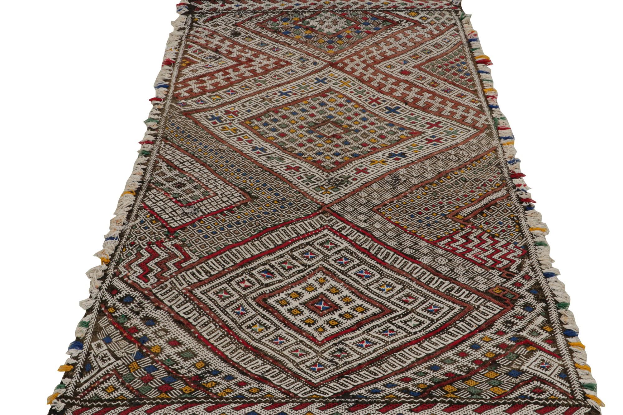 Tribal Vintage Zayane Moroccan Kilim Rug, with Geometric Patterns, from Rug & Kilim  For Sale