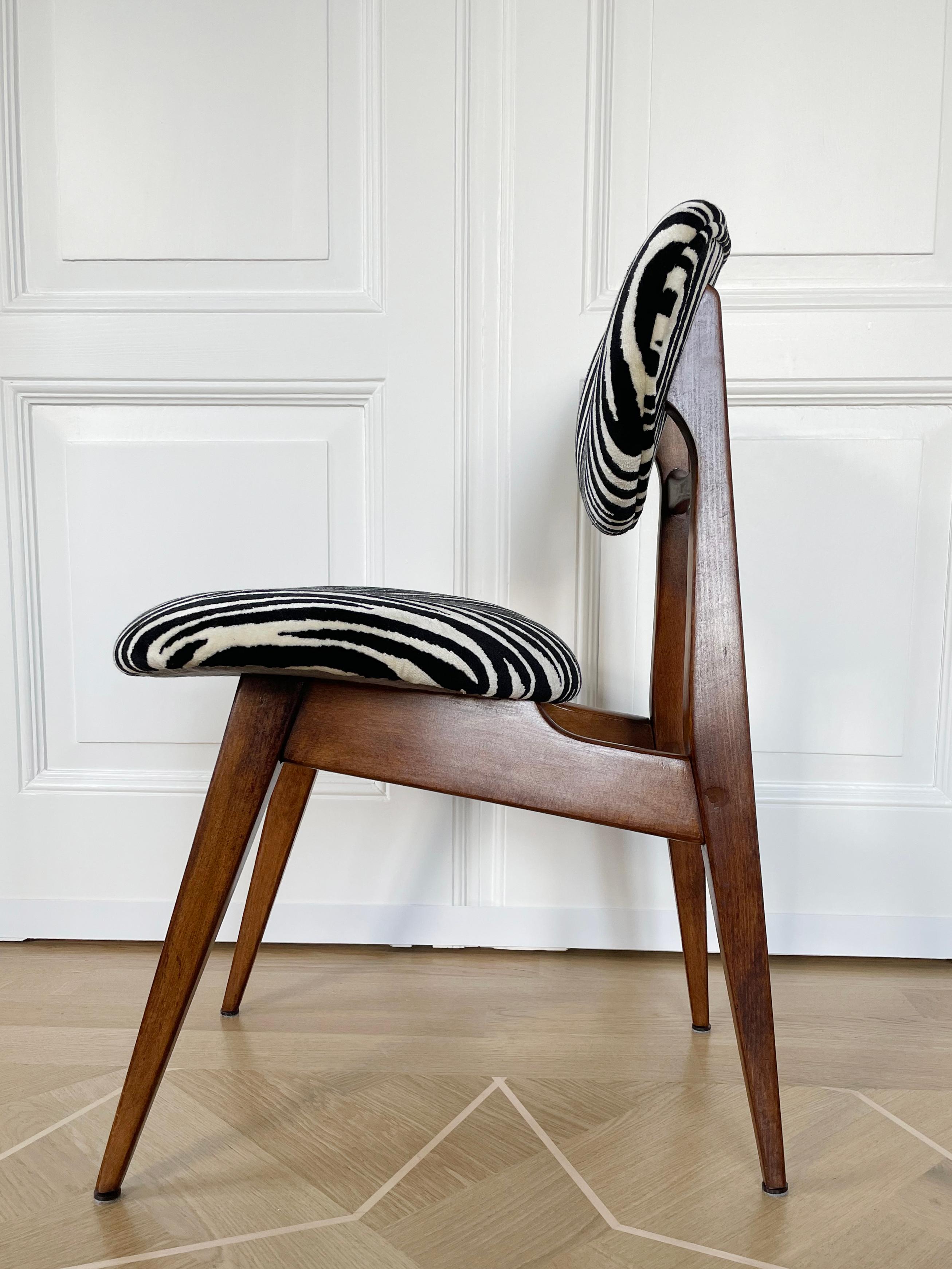 Mid century, vintage Zebra Chair, Type 200/128, by J. Kedziorek, Europe, 1960s For Sale 3