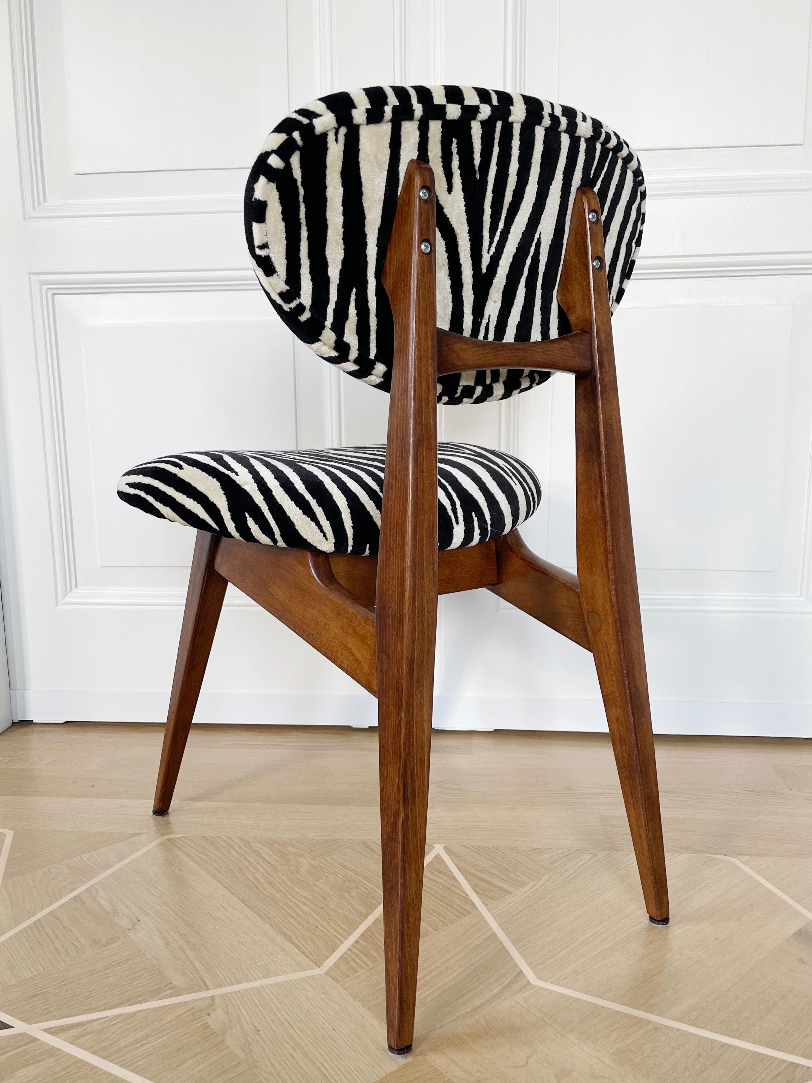 Mid century, vintage Zebra Chair, Type 200/128, by J. Kedziorek, Europe, 1960s For Sale 4