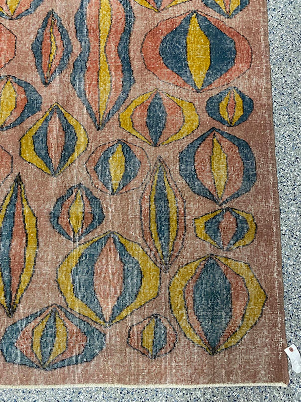 This rug balloons the imagination.

Orgin: Turkey
Dimensions: 5' x 8'
Age: 1950’s
Design: Zeki Müren, Scandinavian
Material: 100% Wool-pile, hand knotted

16478.