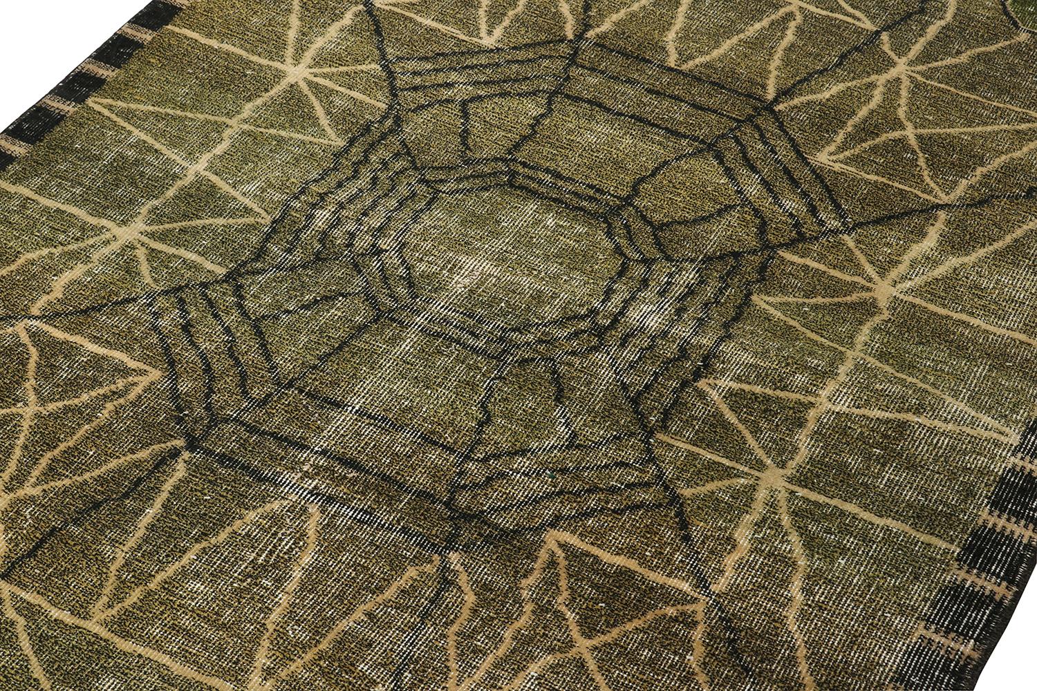 Zeki Muren, Art déco-Teppich im Vintage-Stil mit grünem und schwarzem Muster, von Rug & Kilim (Handgeknüpft) im Angebot