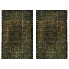 Tappeto vintage Zeki Muren Art Deco con motivo verde e nero, by Rug & Kilim