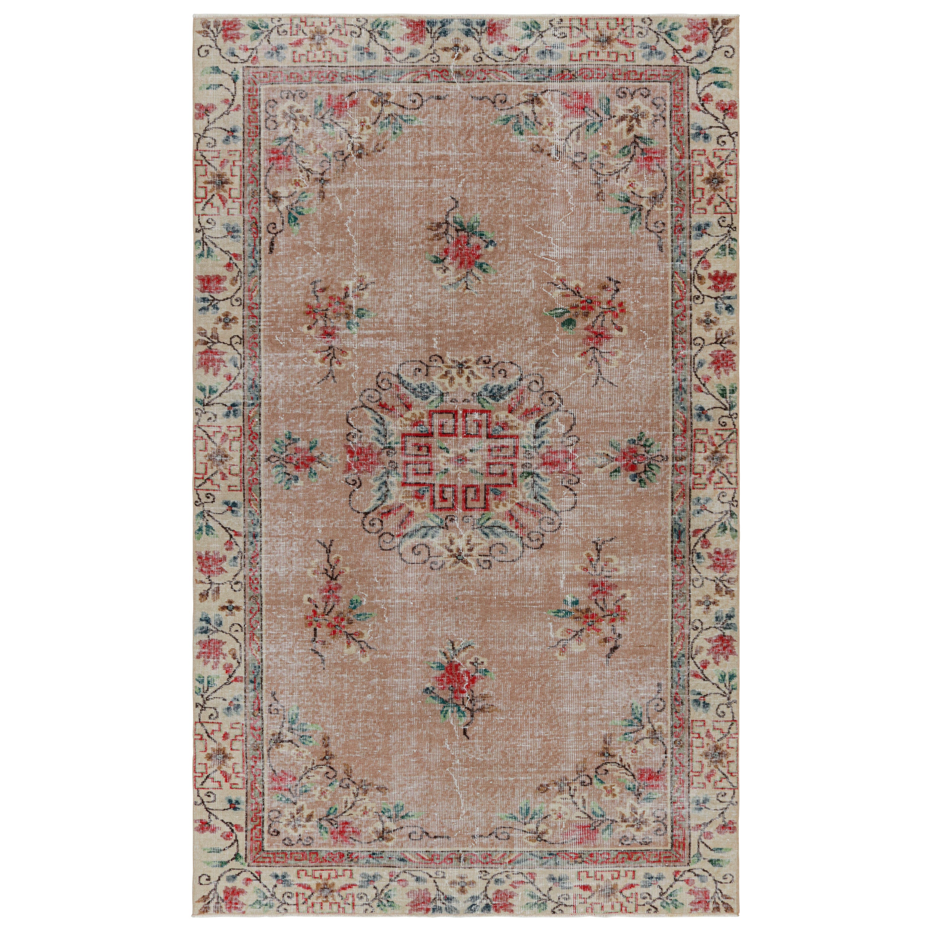 Vintage Zeki Müren Art Deco Teppich in Rosa mit Blumenmedaillon, von Rug & Kilim im Angebot