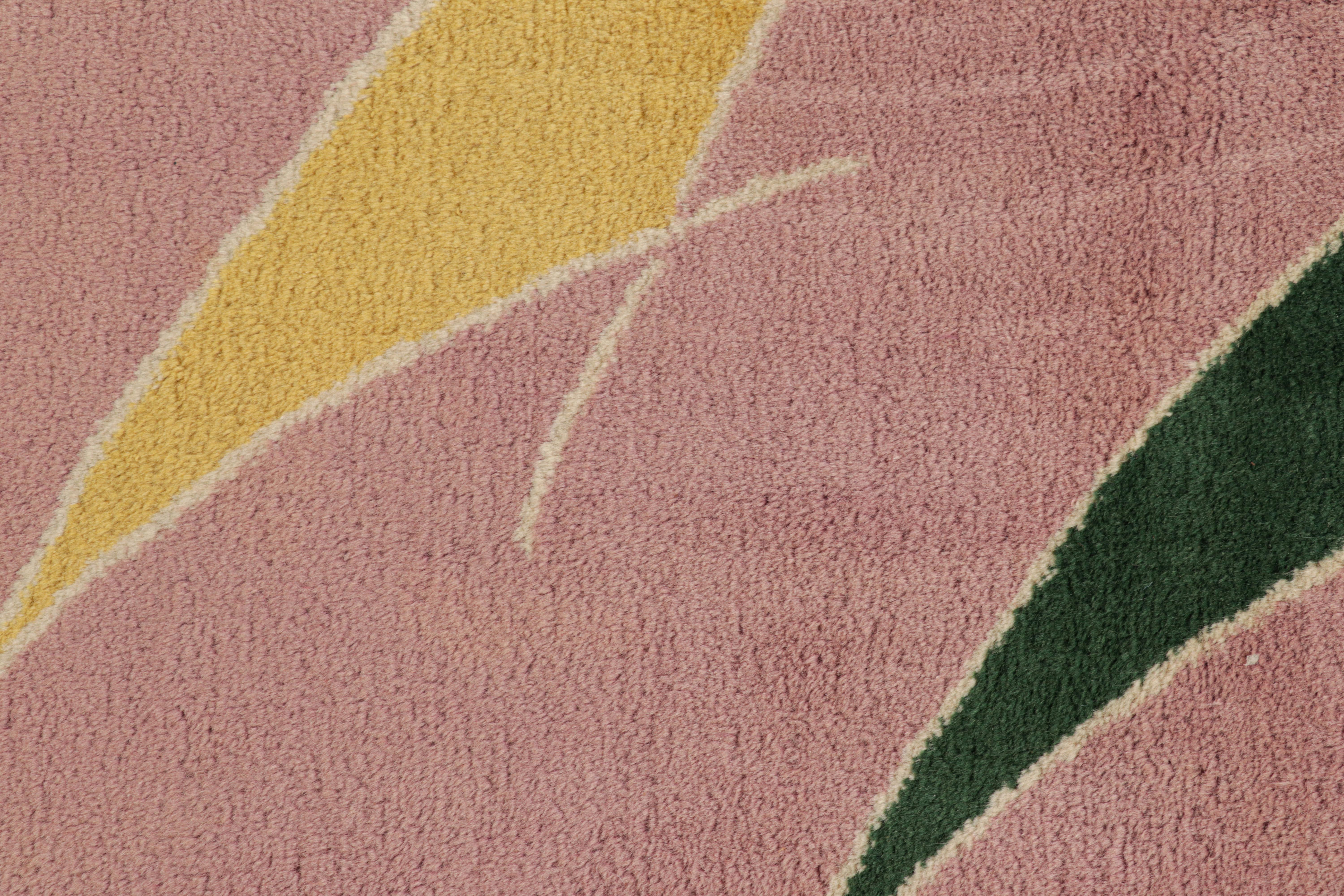 Vintage Zeki Müren Art Deco Teppich in Rosa mit geometrischen Mustern von Rug & Kilim (Art déco) im Angebot