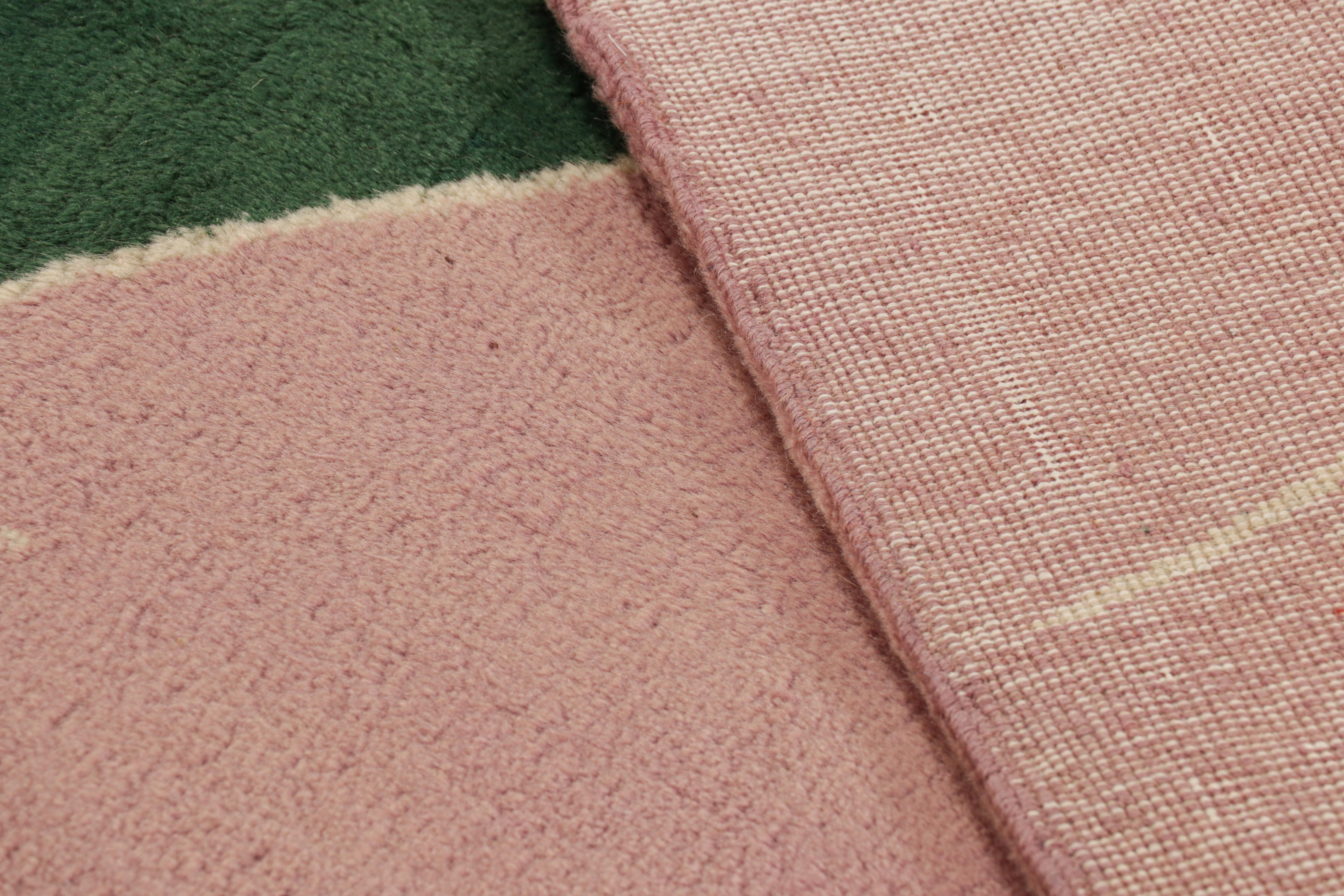 Vintage Zeki Müren Art Deco Teppich in Rosa mit geometrischen Mustern von Rug & Kilim (Mitte des 20. Jahrhunderts) im Angebot