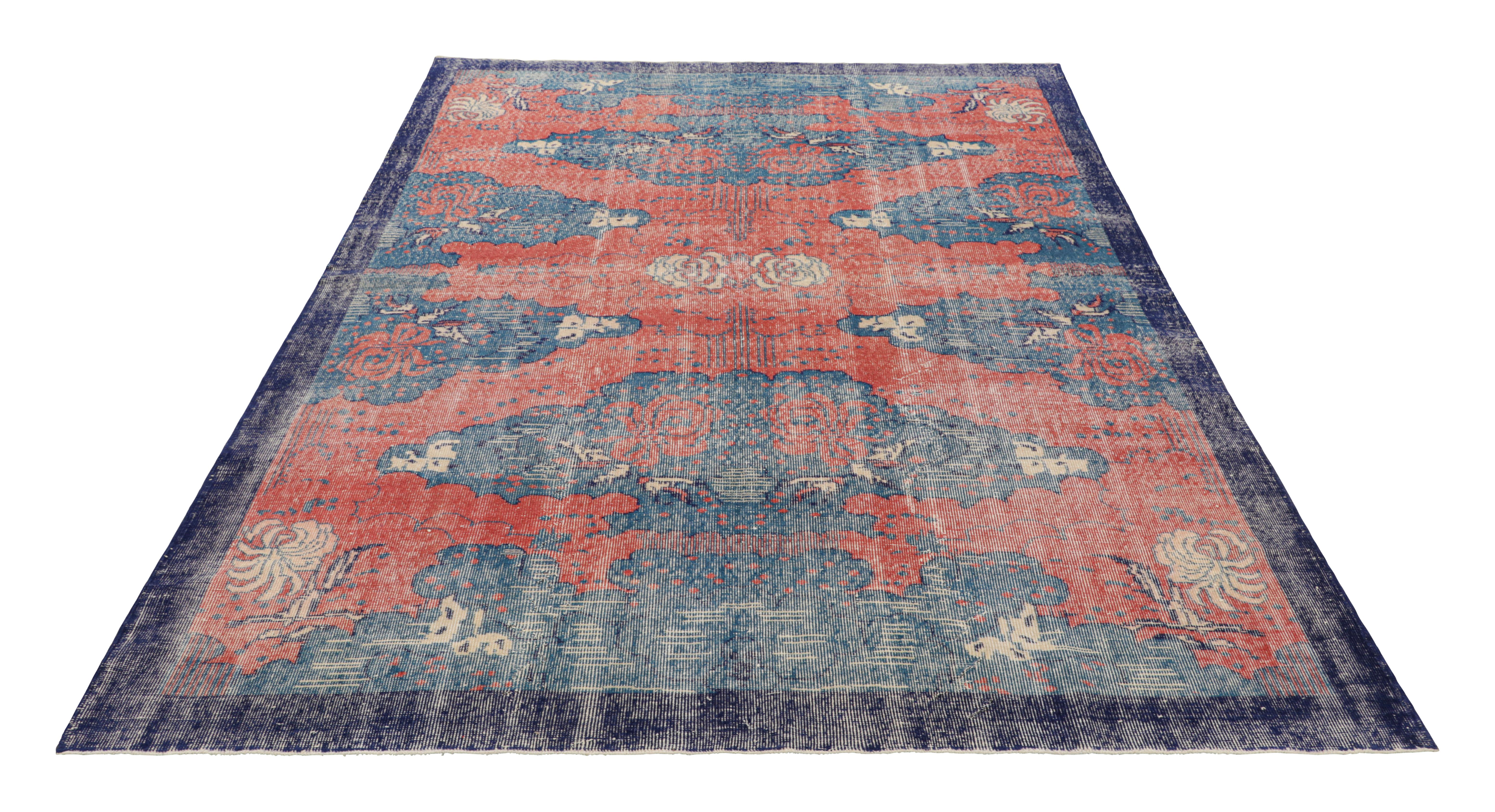 Noué à la main Vintage Zeki Müren Art Deco Rug in Red with Abstract Patterns from Rug & Kilim en vente