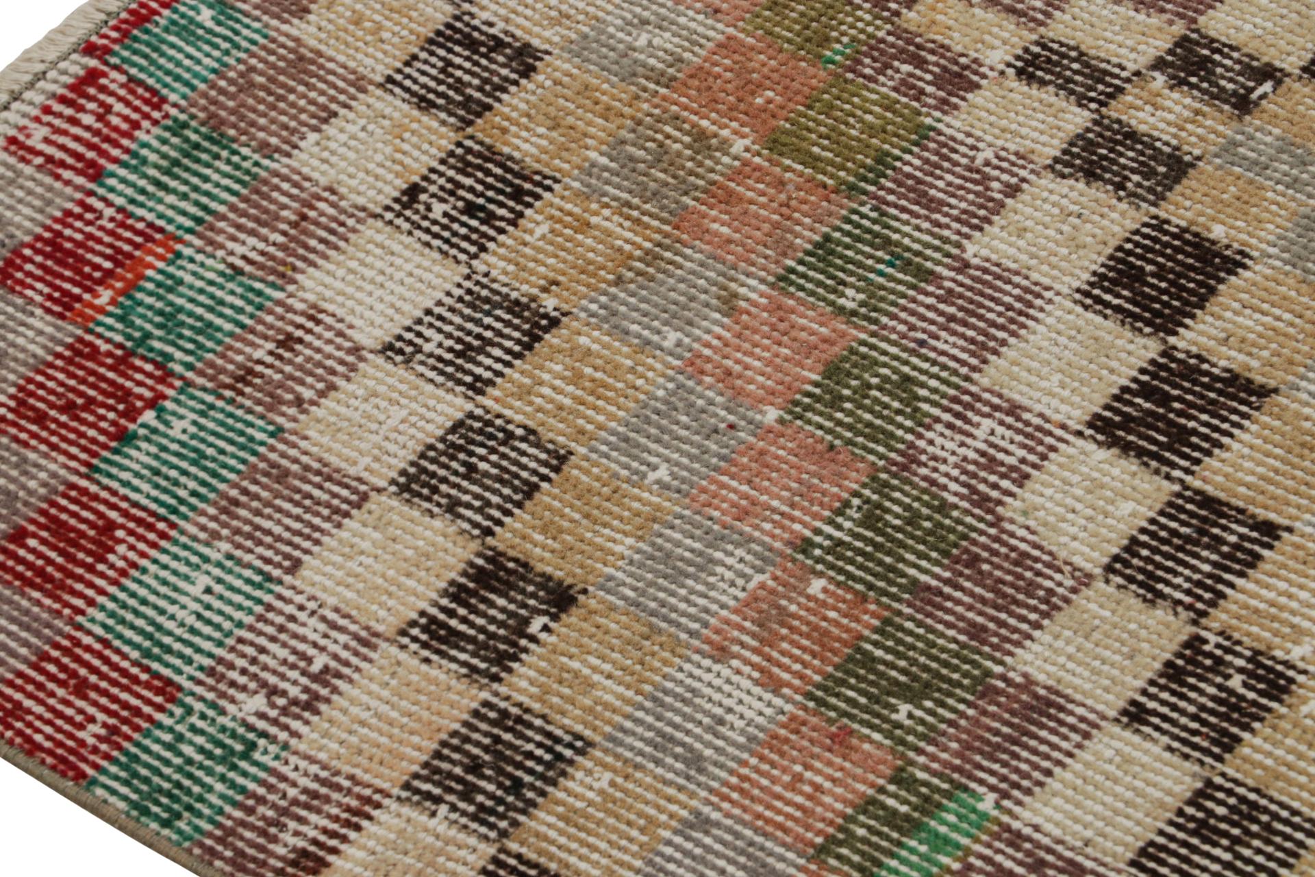 Vintage Zeki Müren Art Deco Läufer Teppich mit geometrischen Mustern, von Rug & Kilim (Handgeknüpft) im Angebot