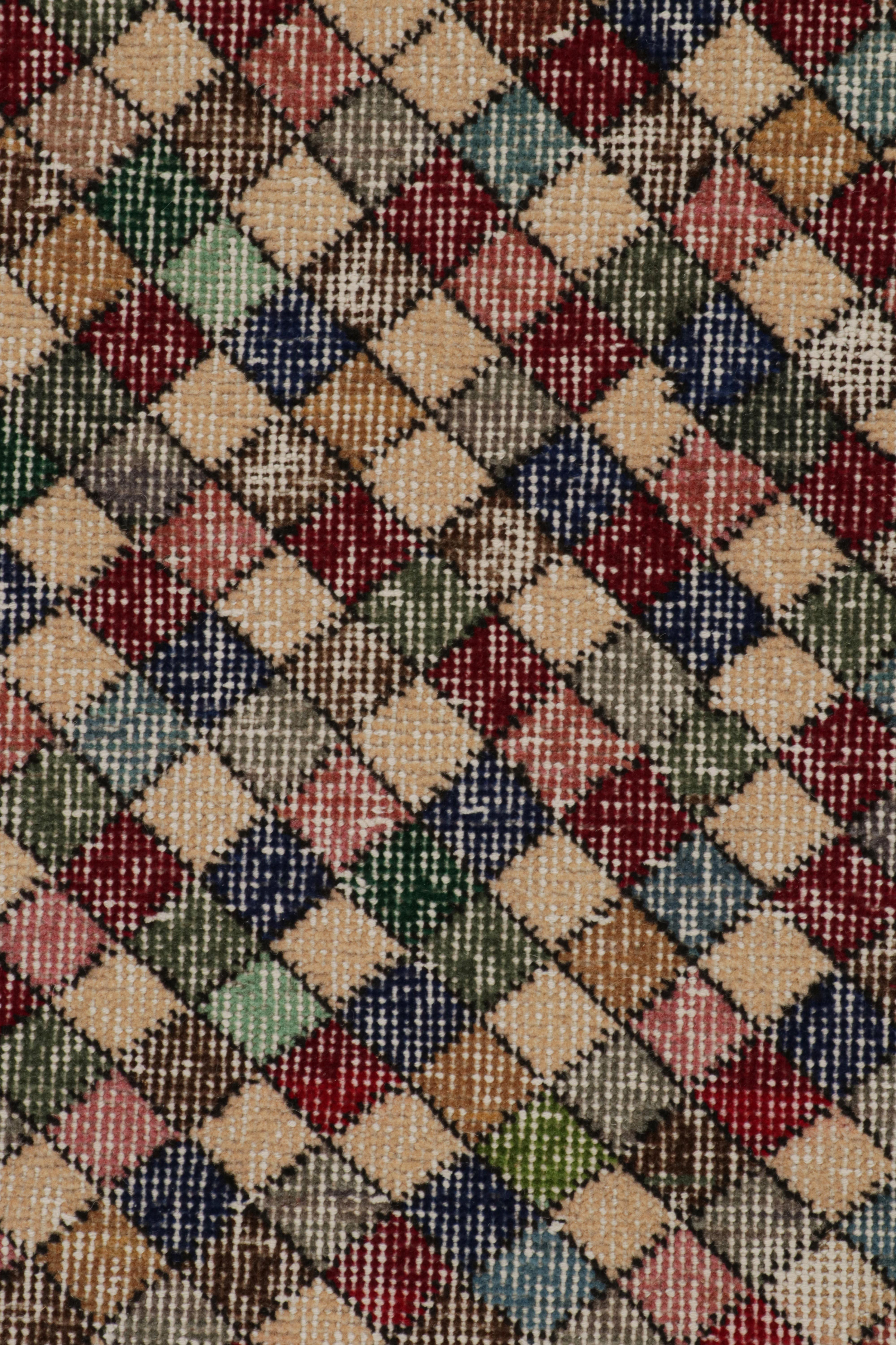 Vintage Zeki Müren Art Deco Läufer Teppich mit geometrischen Mustern, von Rug & Kilim im Zustand „Gut“ im Angebot in Long Island City, NY