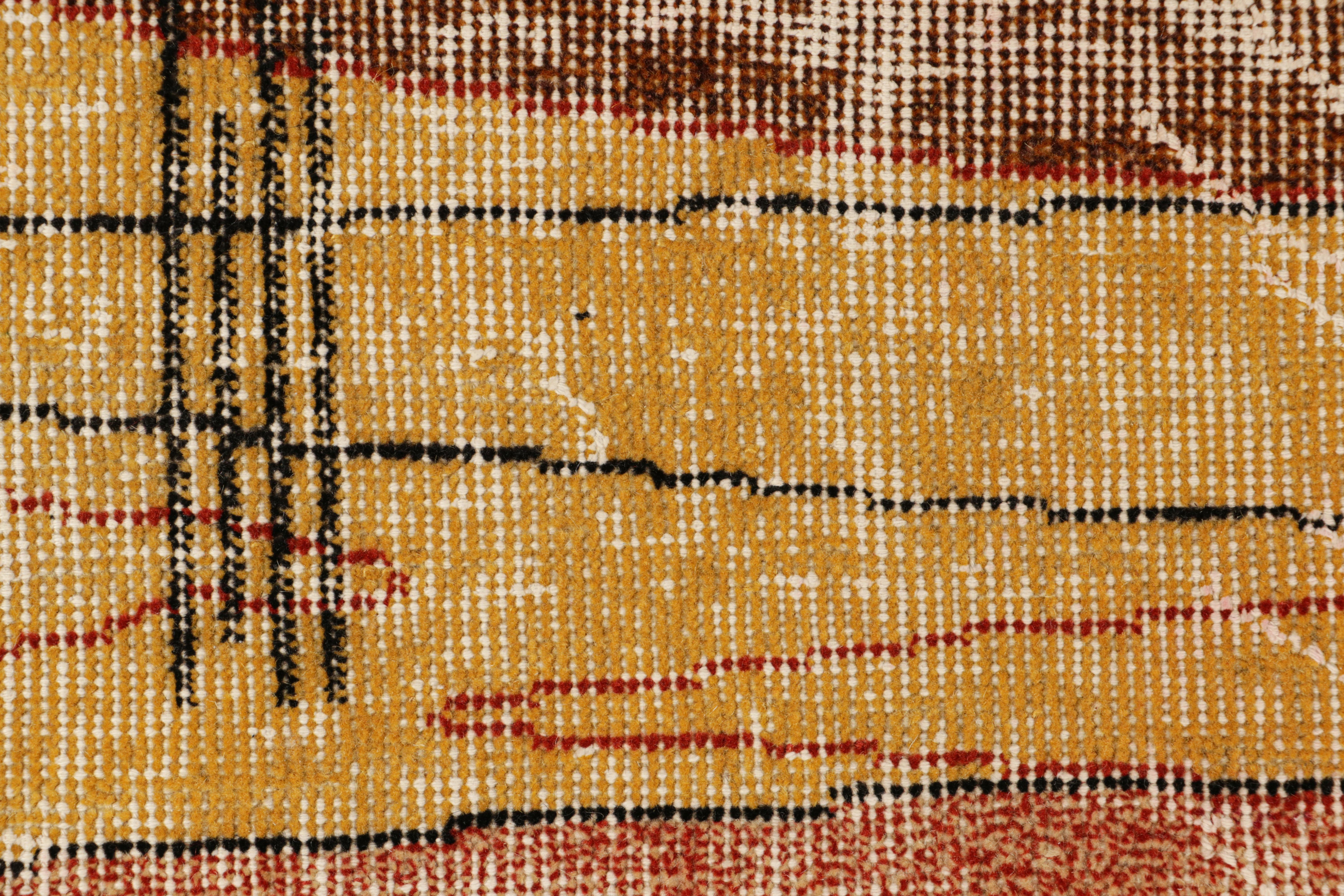 Vintage Zeki Múren Deco Läufer in Gold, mit buntem Muster von Rug & Kilim (Türkisch) im Angebot