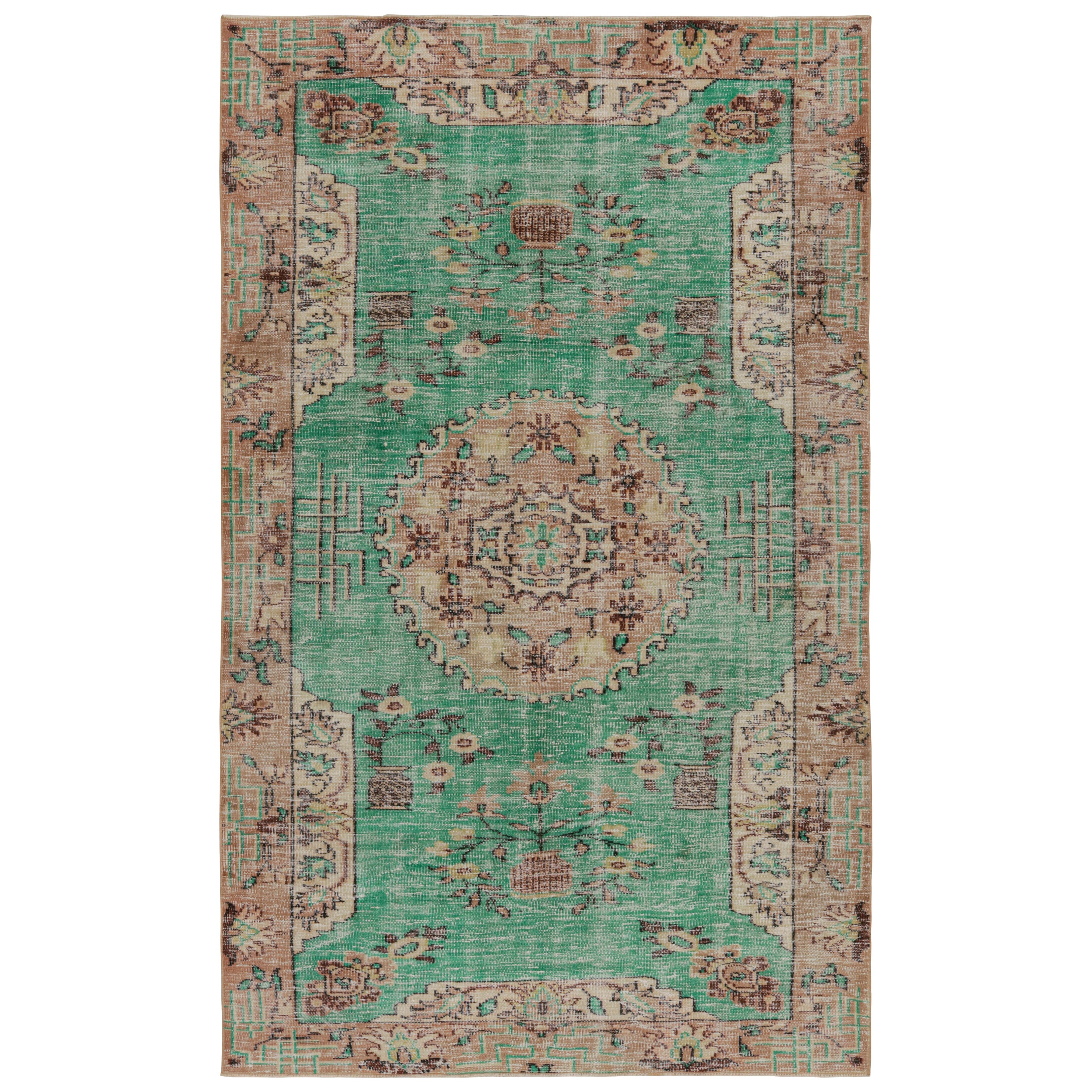 Vintage Zeki Müren European Style Rug, mit Blumenmustern, form Rug & Kilim