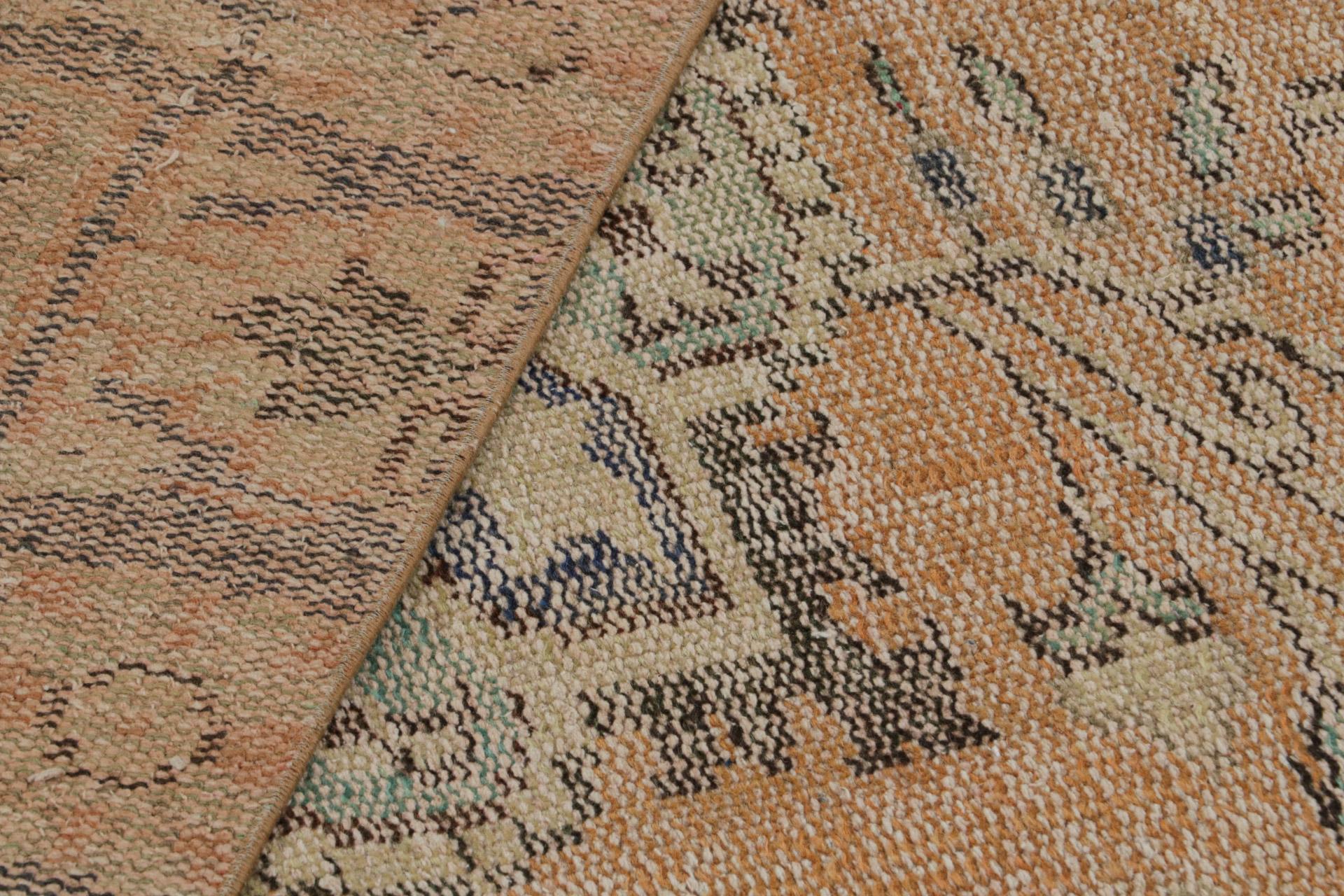 Vintage Zeki Müren Teppich im persischen Stil mit zentralem Medaillon, von Rug & Kilim (Mitte des 20. Jahrhunderts) im Angebot