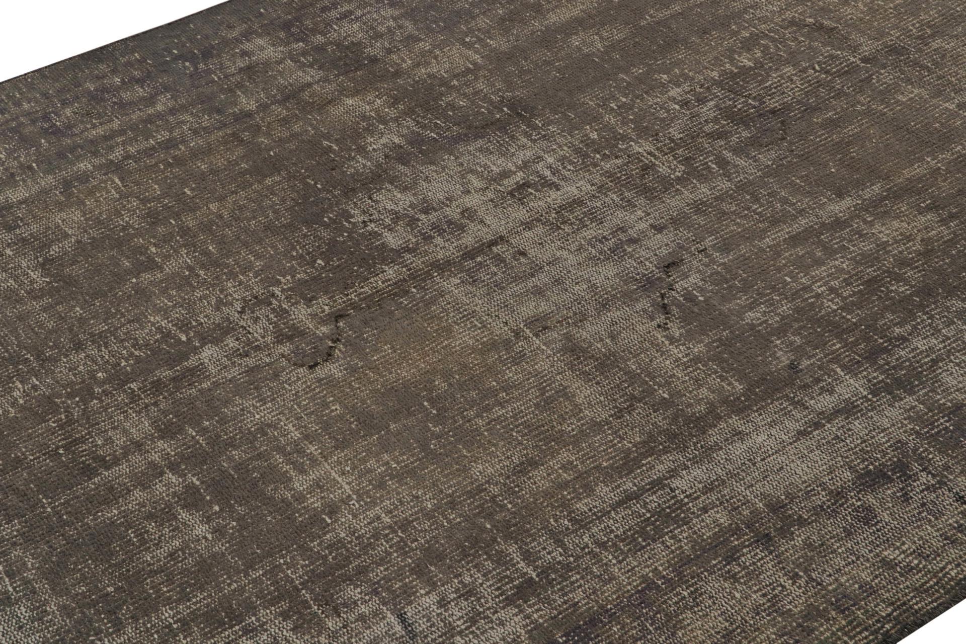 Noué à la main Tapis vintage Zeki Müren, gris, de Rug & Kilim en vente