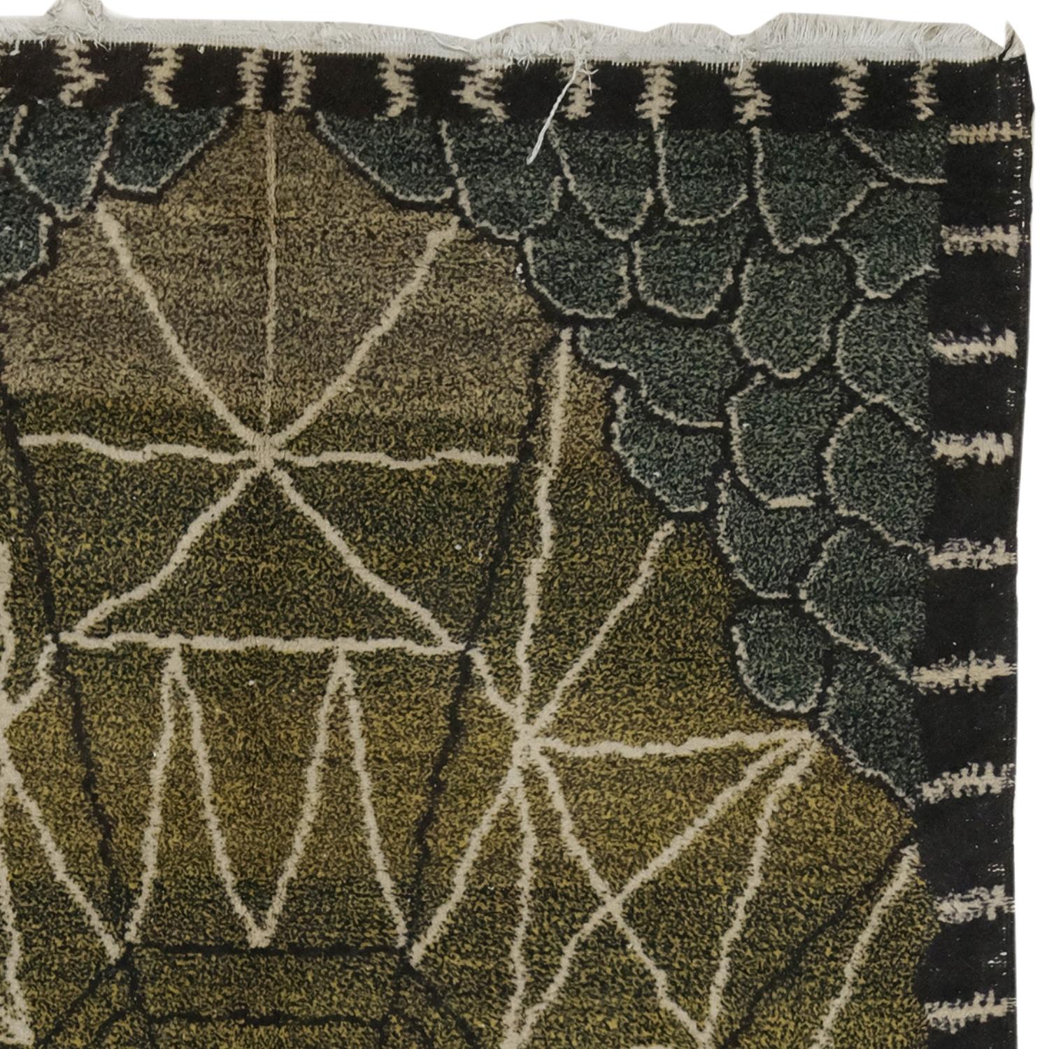 20th Century Vintage Zeki Muren Rug - Antique Wool Turkish Zeki Muren Rug, Long Wool Rug For Sale