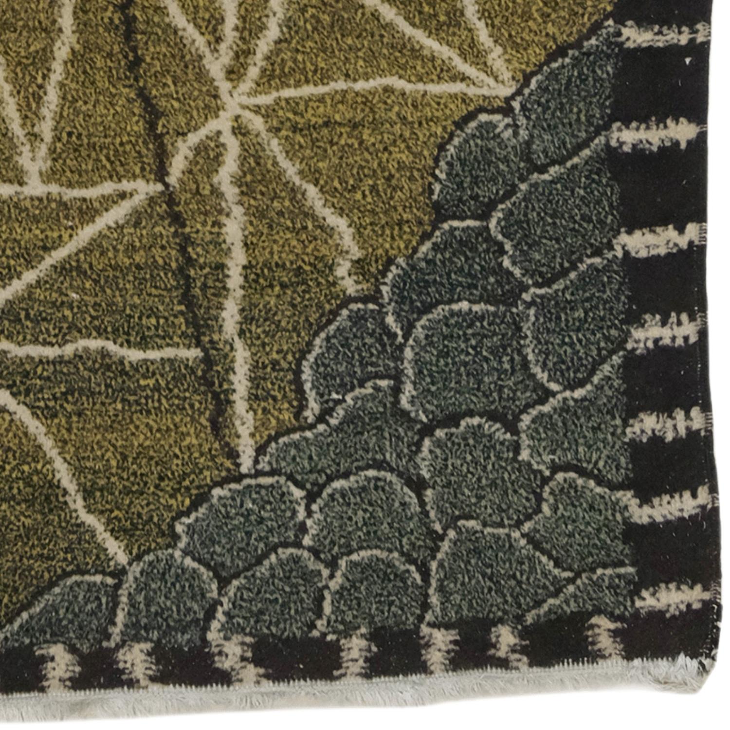 Vintage Zeki Muren Rug - Antique Wool Turkish Zeki Muren Rug, Long Wool Rug For Sale 1