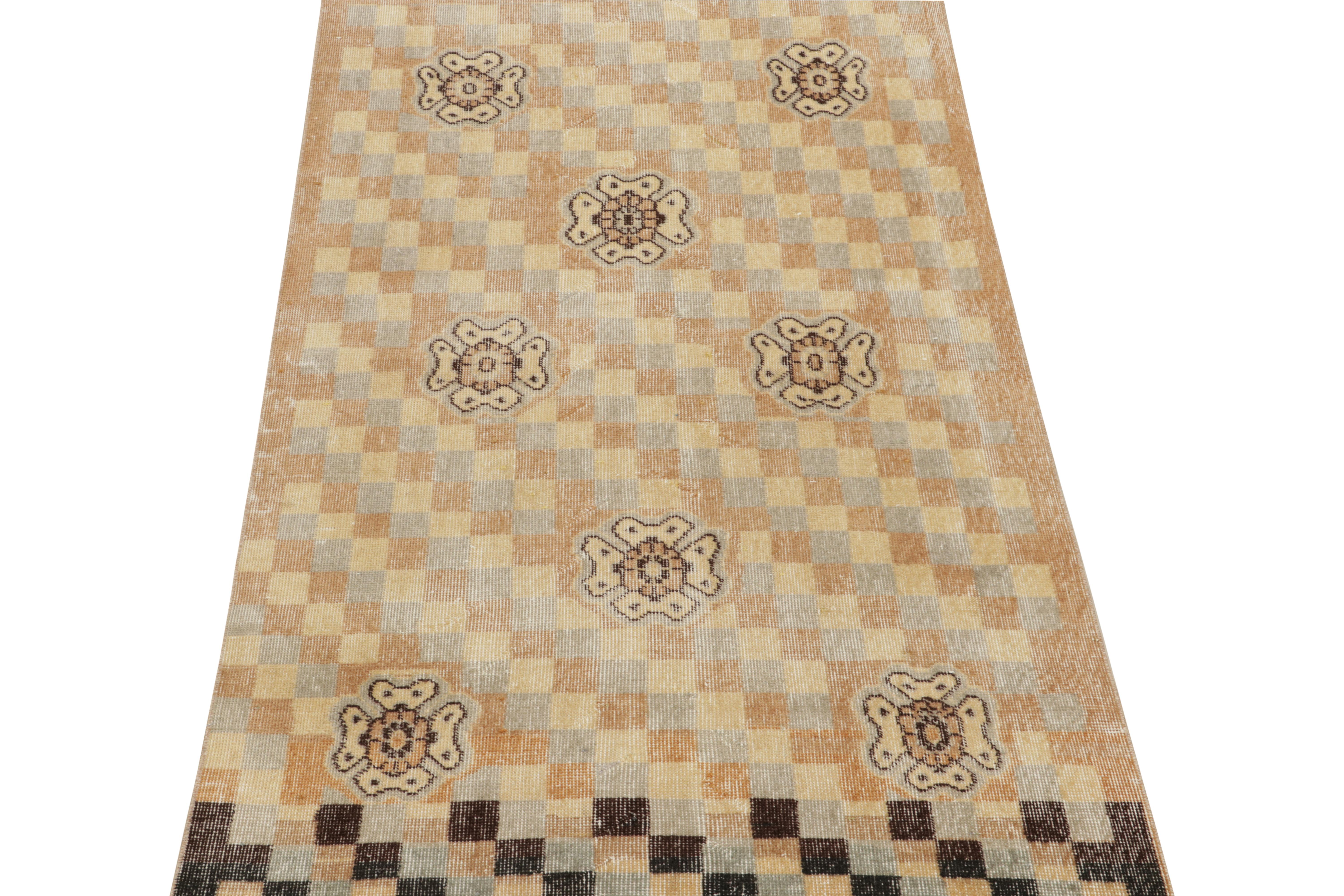 Vintage Zeki Müren Teppich in Beige-Braun und Grau Geometrisches Muster, von Rug & Kilim (Art déco) im Angebot