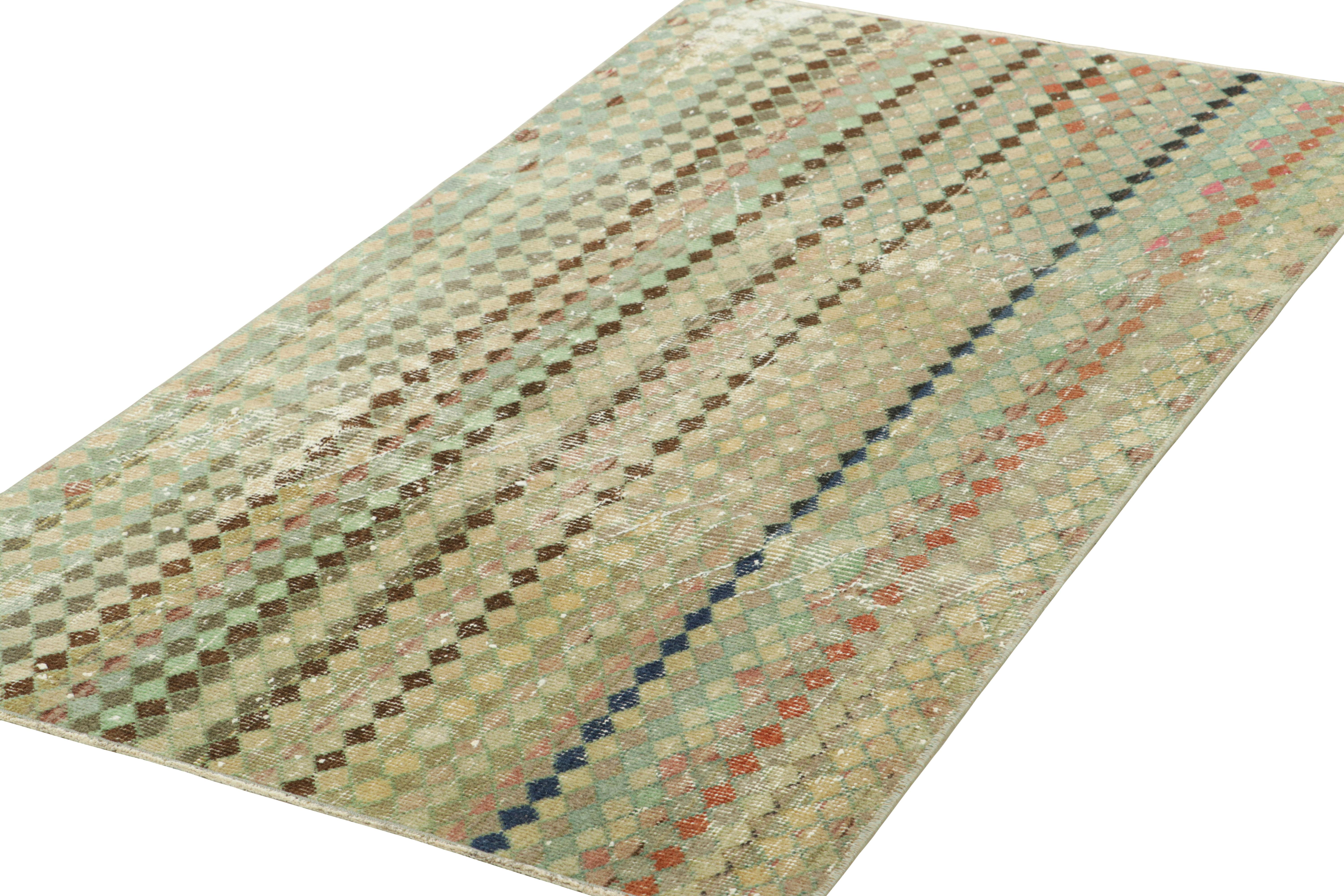 Vintage Zeki Müren Teppich in Beige-Braun mit geometrischem Muster  Rug & Kilim (Handgeknüpft) im Angebot