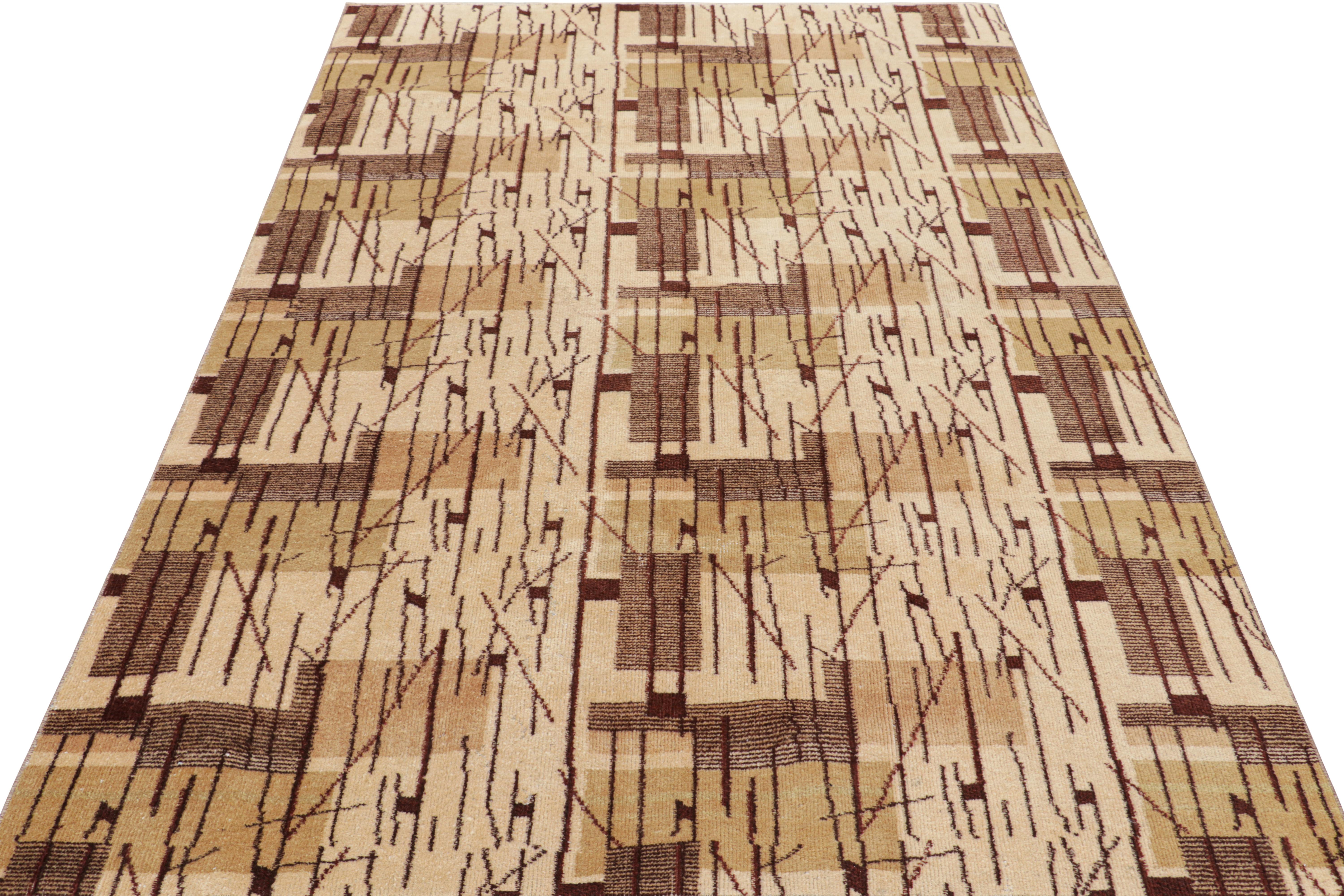 Vintage Zeki Müren Teppich in Beige-Braun mit geometrischen Mustern, von Rug & Kilim (Handgeknüpft) im Angebot