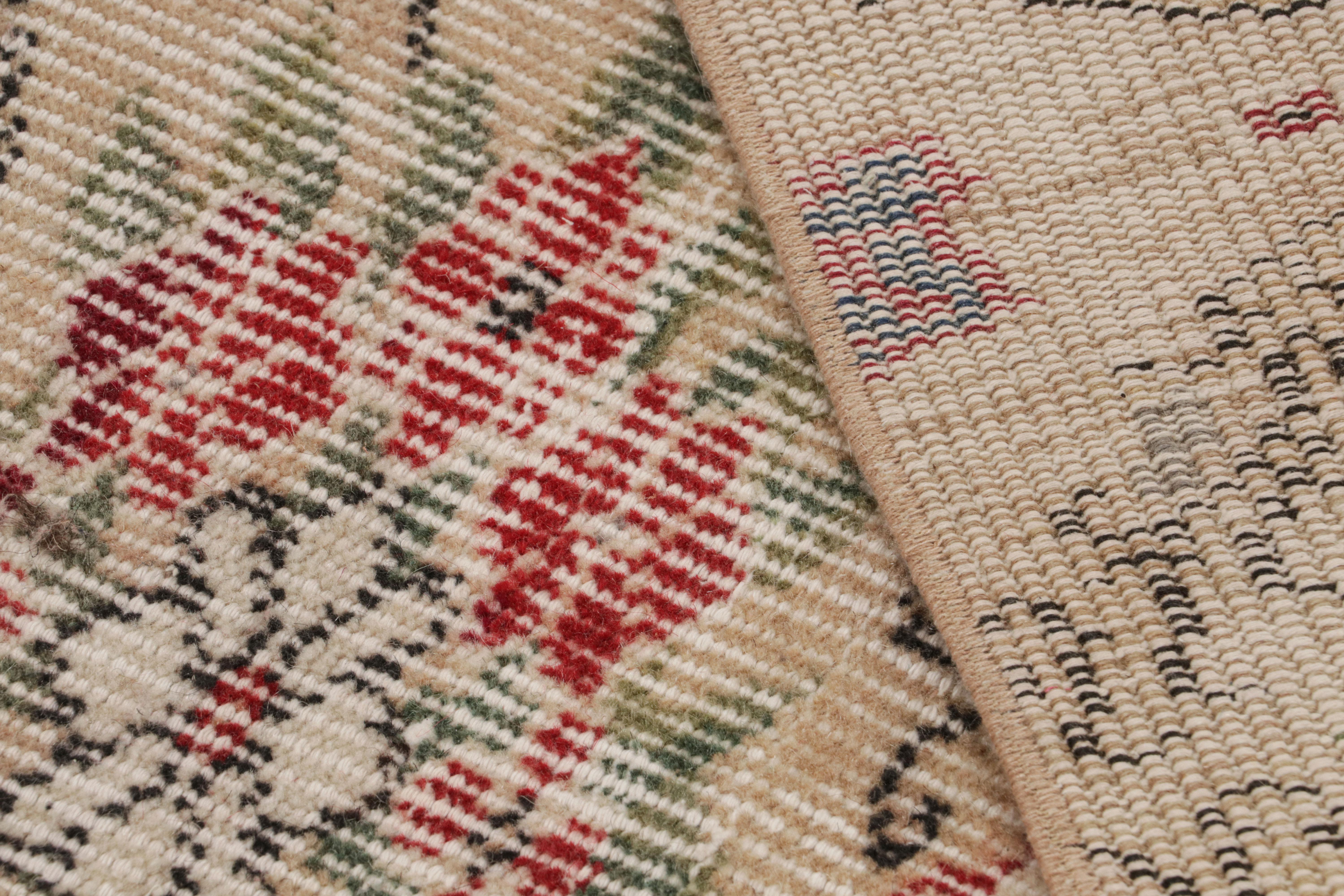 Alfombra vintage Zeki Müren beige con motivos florales de Rug & Kilim Lana en venta