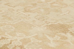 Vintage Oushak Rug, Cream with Medallion and Floral Patterns - Rug & Kilim