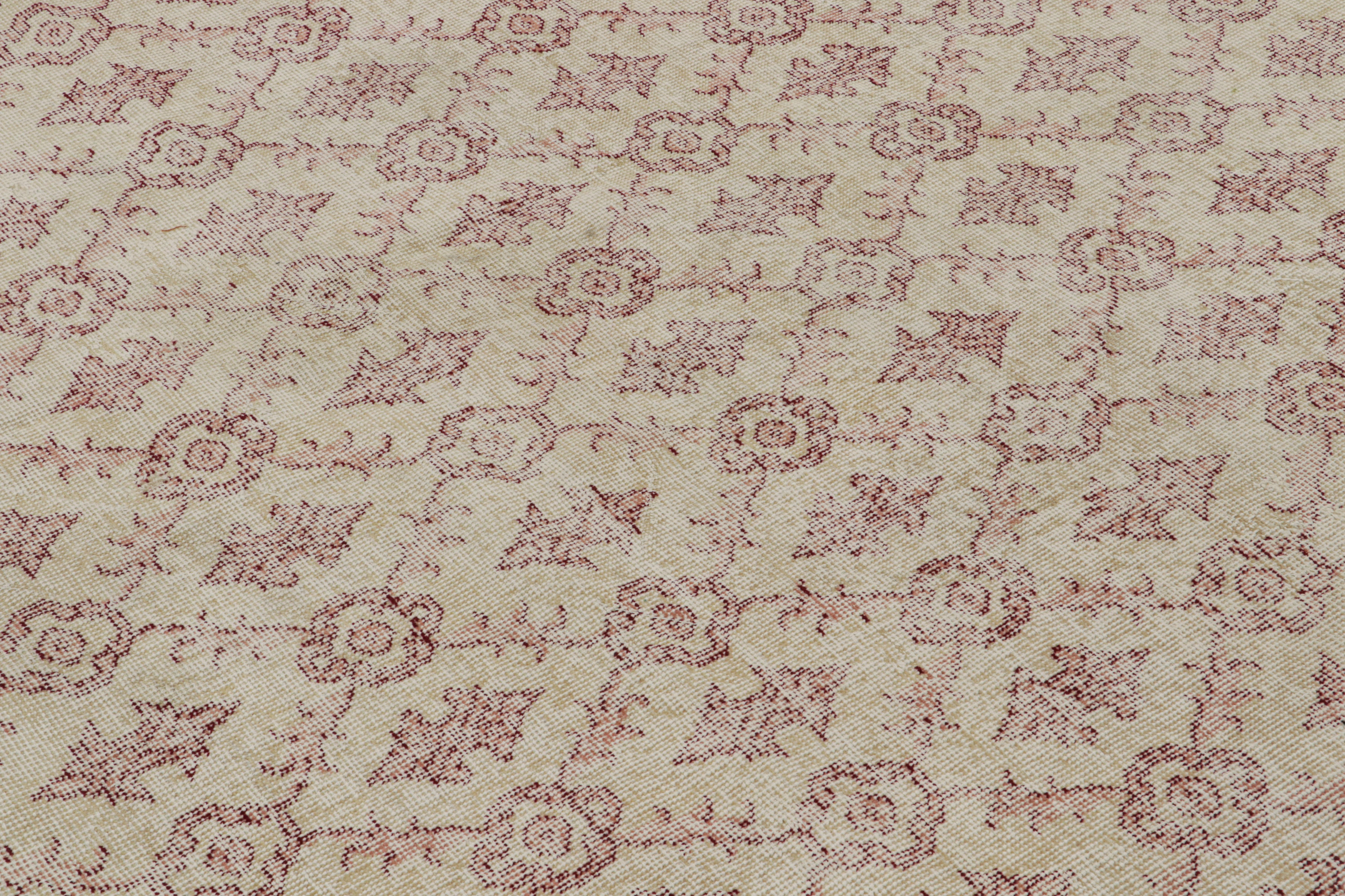 Vintage Zeki Müren Teppich in Beige mit roten Gittermustern, von Rug & Kilim (Türkisch) im Angebot
